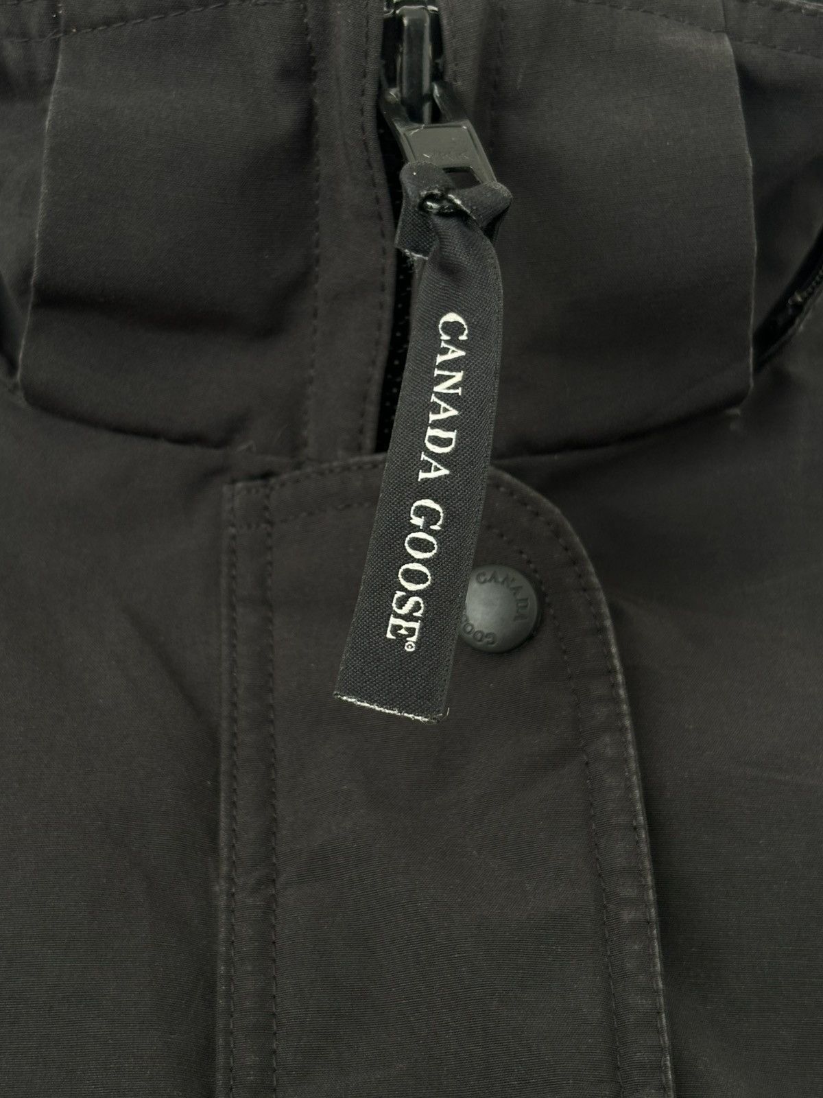 Canada Goose Canada Goose Women Trillium Parka Black Arctic-Tech Shell Size XS / US 0-2 / IT 36-38 - 2 Thumbnail
