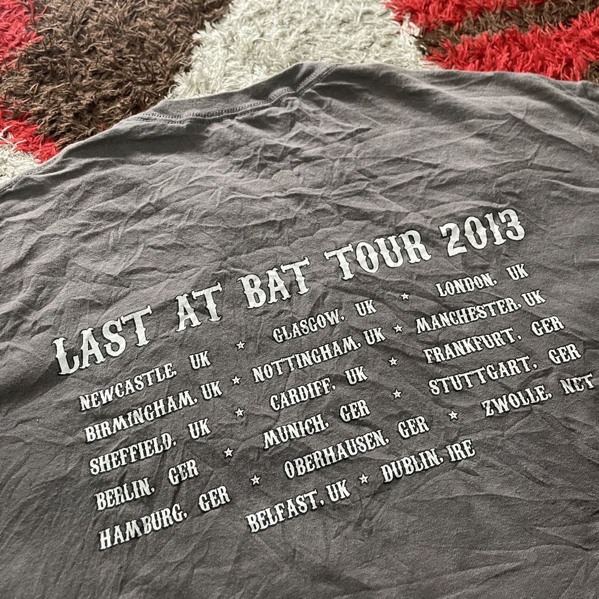 Band Tees × Vintage 🔥Meat Loaf 2013 Last At Bat Tour Promo Tee Size US L / EU 52-54 / 3 - 5 Thumbnail