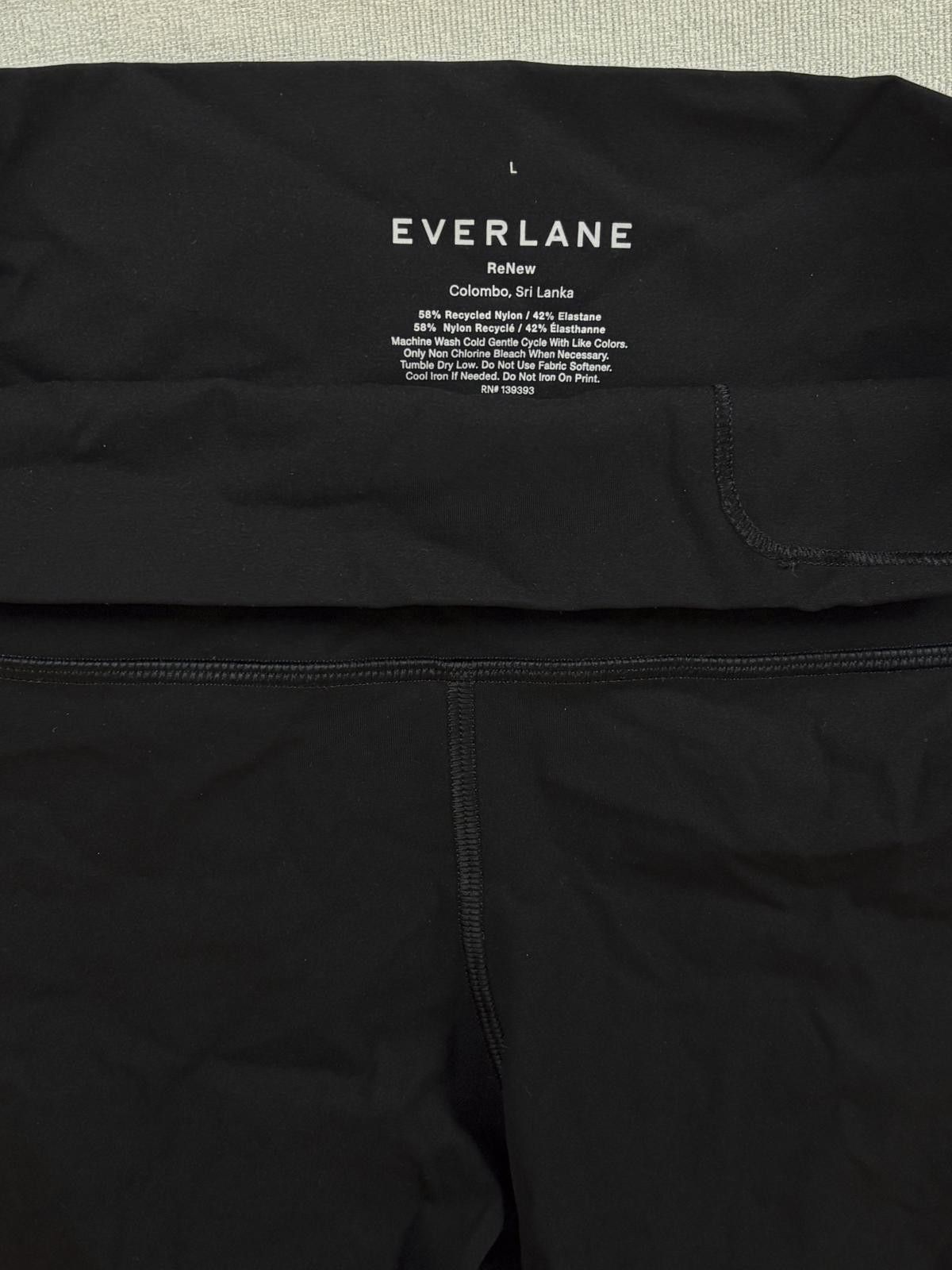 Everlane Everlane ReNew Black High-Waisted Active Shorts - Size L Size 36" / US 14 / IT 50 - 2 Thumbnail