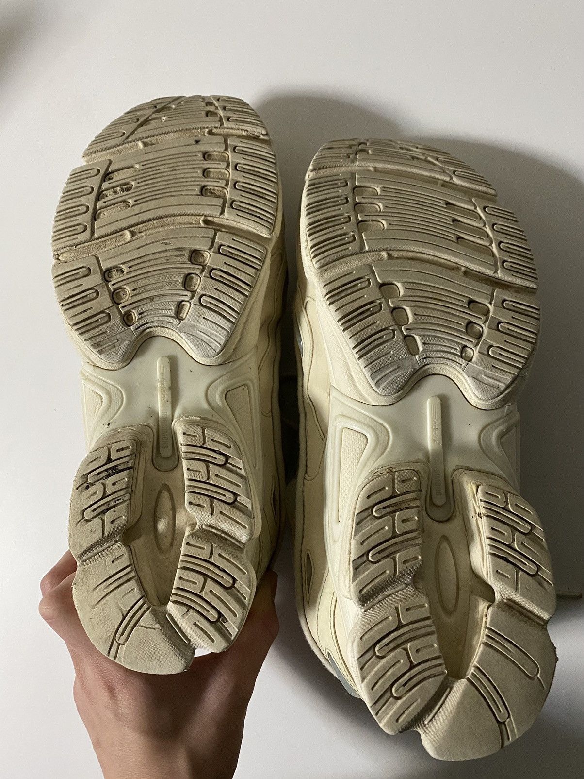 Adidas × Raf Simons ADIDAS x RAF SIMONS Ozweego Bunny Size US 11 / EU 44 - 7 Thumbnail
