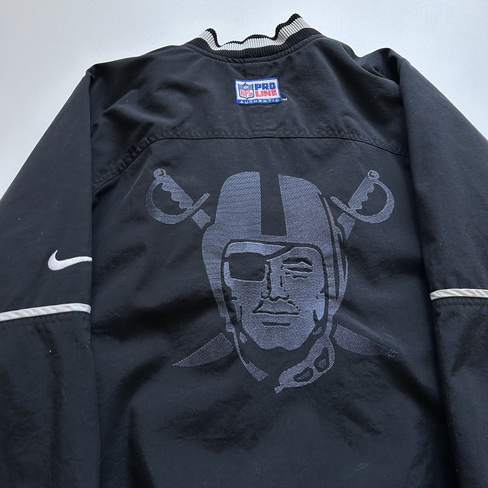 NFL Vintage 90s NFL Nike Pro Line Oakland Raiders Jacket Medium Size US M / EU 48-50 / 2 - 4 Thumbnail