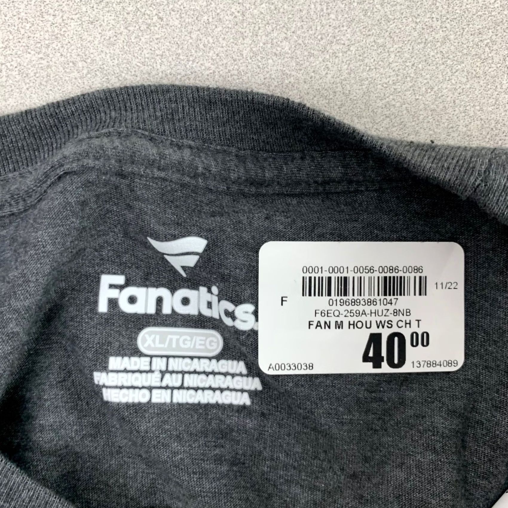 Vintage VINTAGE? No. Size US XL / EU 56 / 4 - 3 Thumbnail