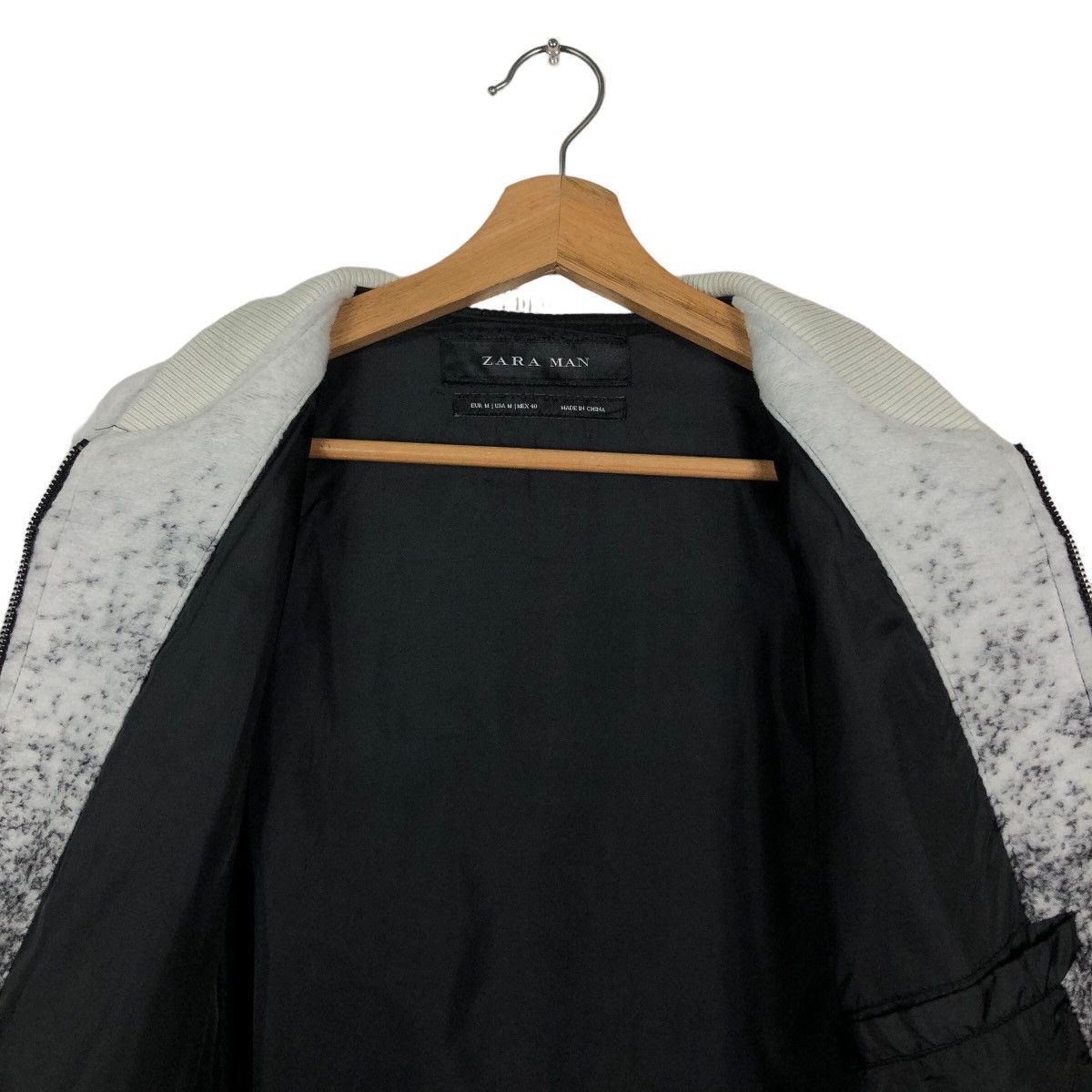 Japanese Brand 🔥2 Tones Color Bomber Jacket Zara Man Designer Size US M / EU 48-50 / 2 - 11 Thumbnail