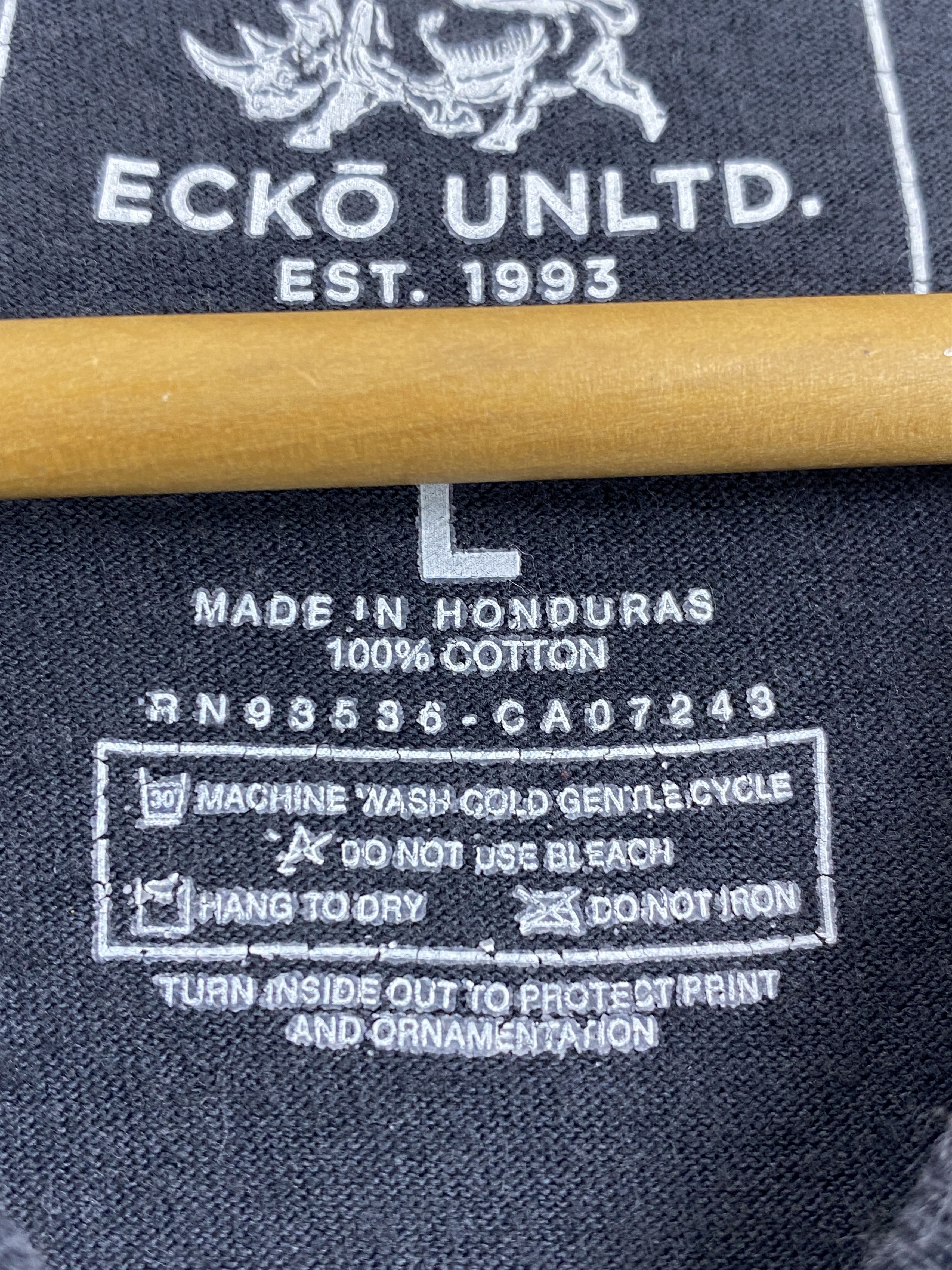 Ecko Unltd. × Vintage Vintage Ecko Unlimited Spellout Distressed Tee TA0686 Size US L / EU 52-54 / 3 - 5 Thumbnail