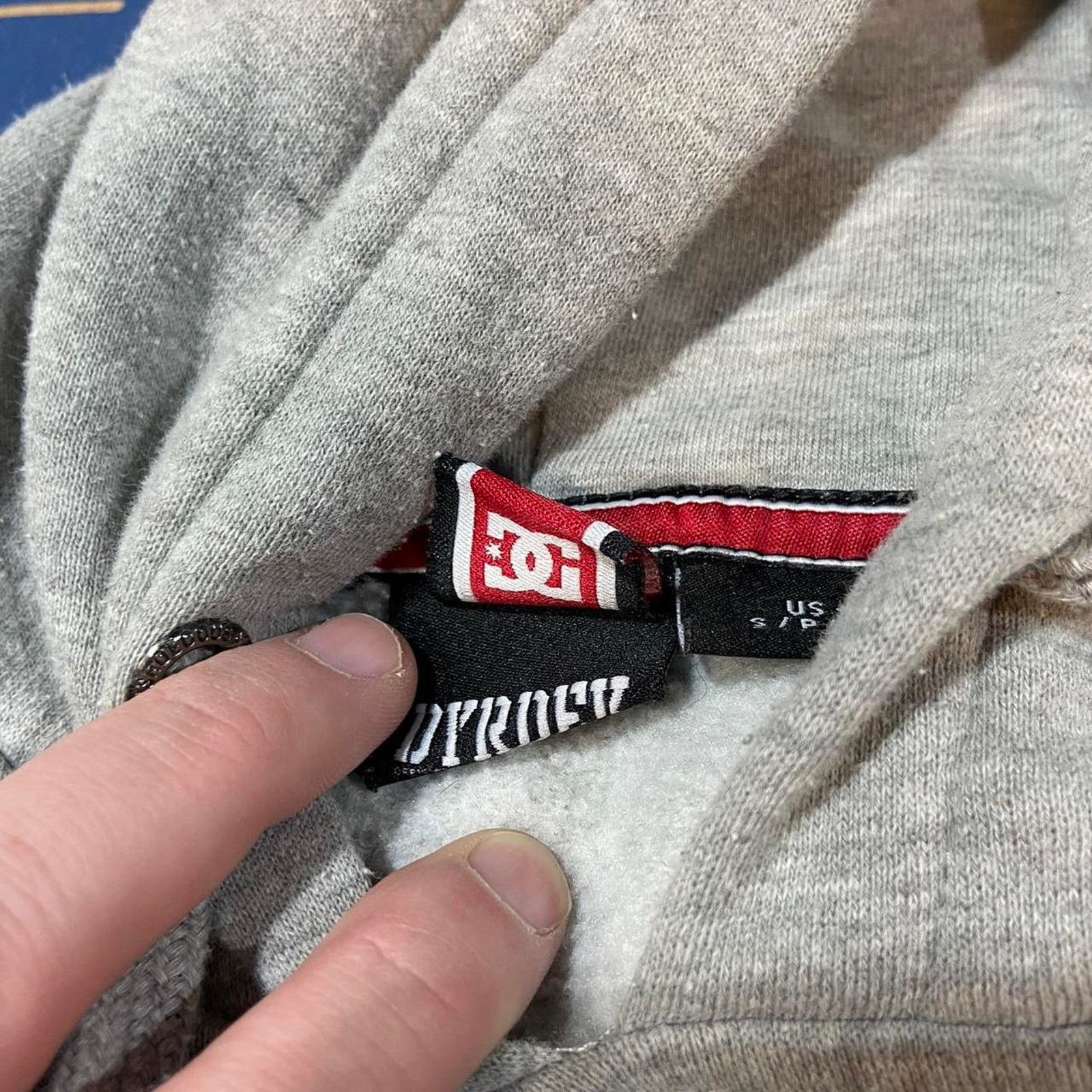 DC 2000s grey and black dc hoodie Size US S / EU 44-46 / 1 - 2 Thumbnail