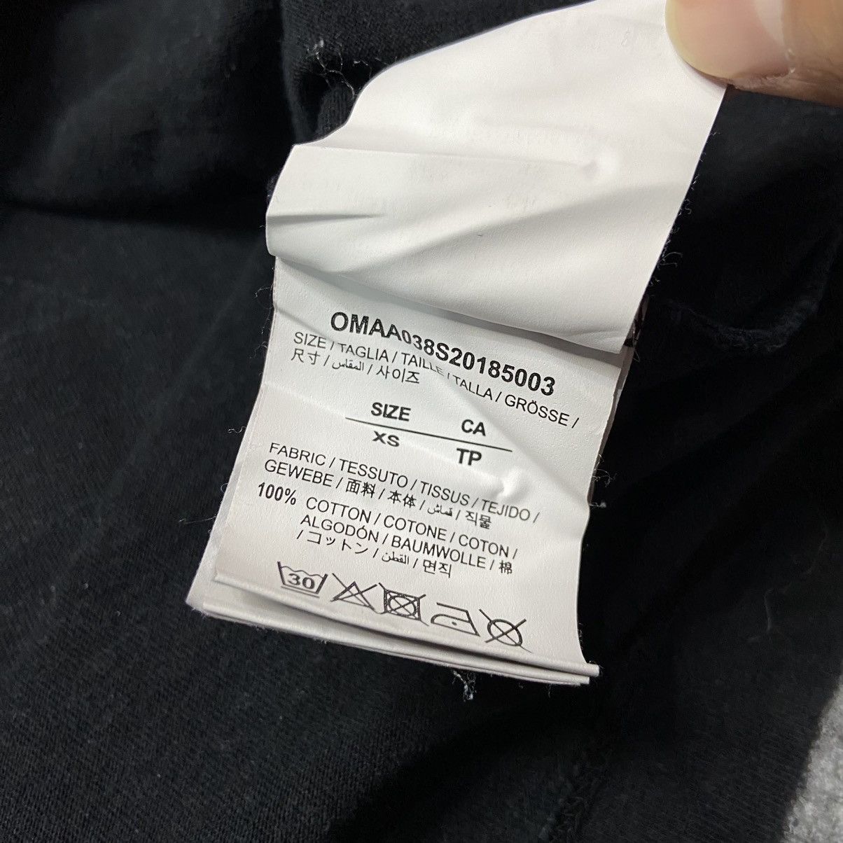 Off white tshirt