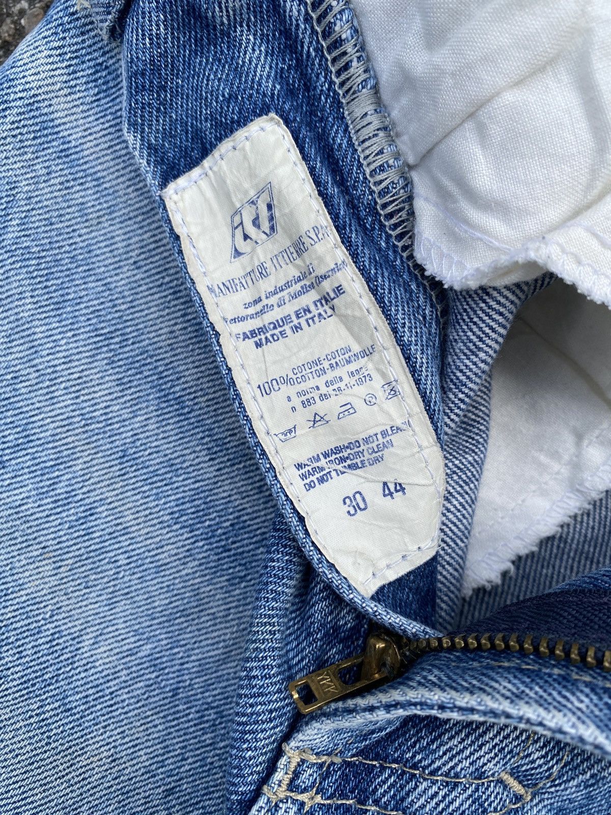 Versace × Versace Jeans Couture × Vintage 1990s - Vintage Versace Jeans Couture Washed Blue Jeans Size US 28 / EU 44 - 25 Thumbnail