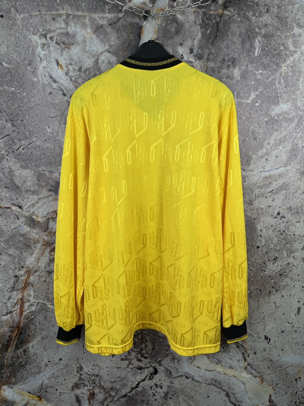 Umbro Men’s Umbro Long Sleeve Jersey Football Soccer Size XXL Size US XXL / EU 58 / 5 - 11 Thumbnail