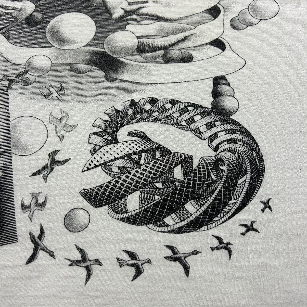 Vintage Vintage 90s M.C. Escher Graphic T-Shirt Art Tee 1991 Size XL Size US XL / EU 56 / 4 - 13 Thumbnail