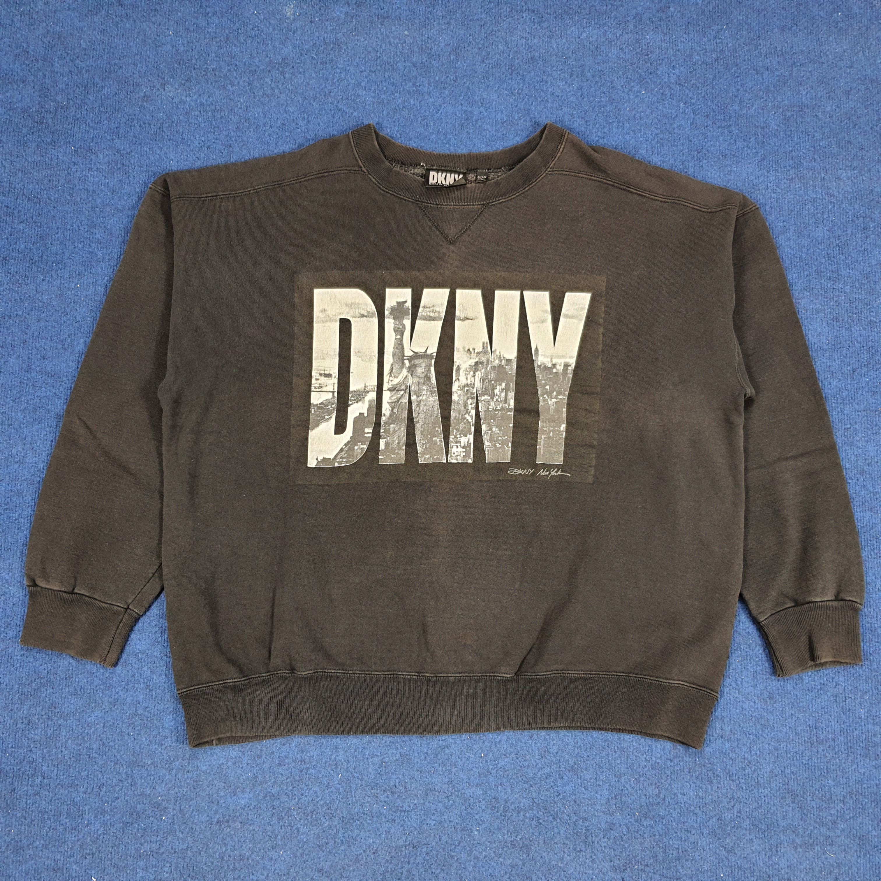 DKNY × Vintage Vintage DKNY New York Streetwear Sweatshirt Size US XXL / EU 58 / 5 - 1 Thumbnail