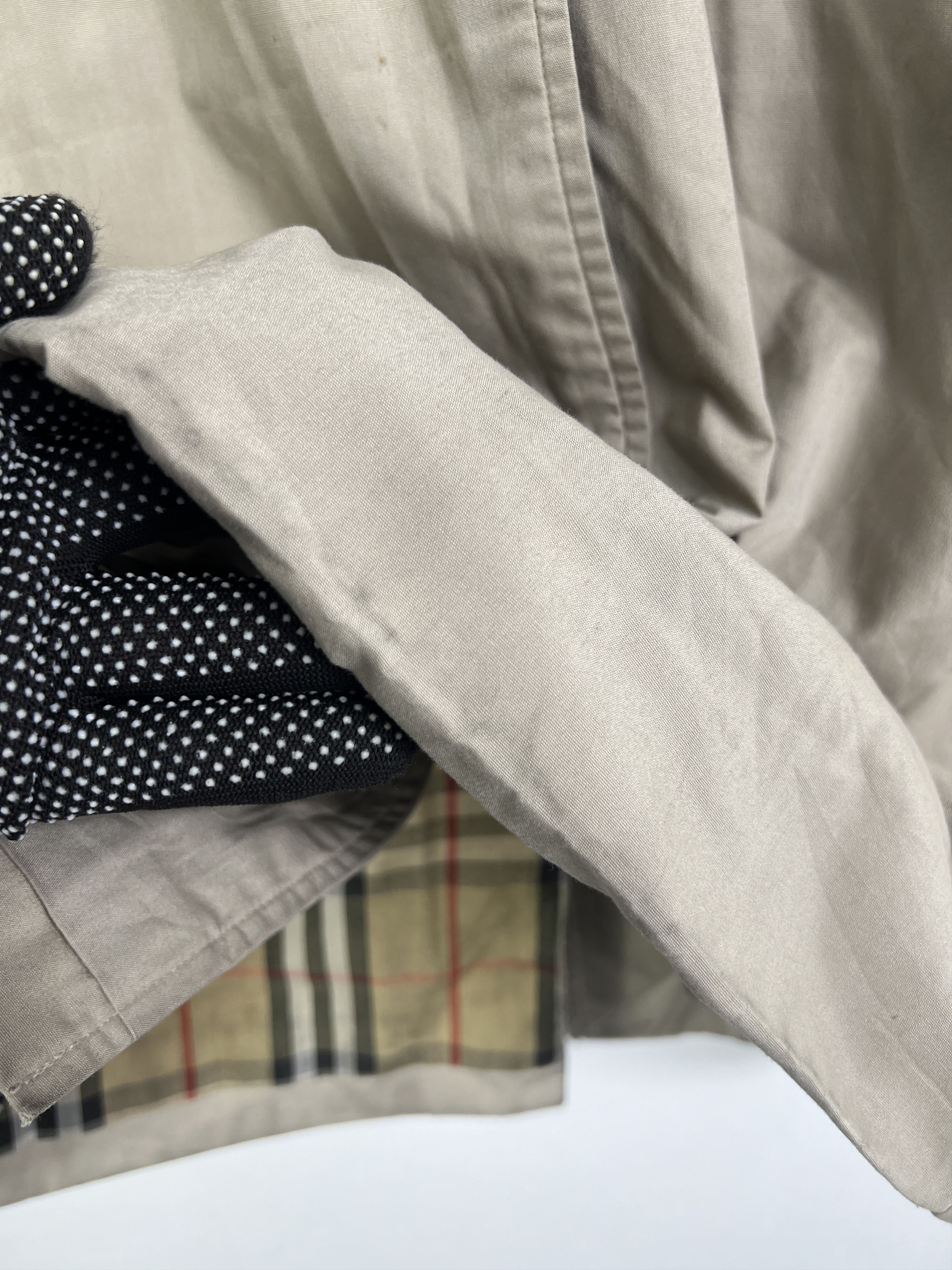 Burberry × Vintage Vintage Burberrys Lined Plaid Coat GTMPT842 Size US L / EU 52-54 / 3 - 19 Thumbnail