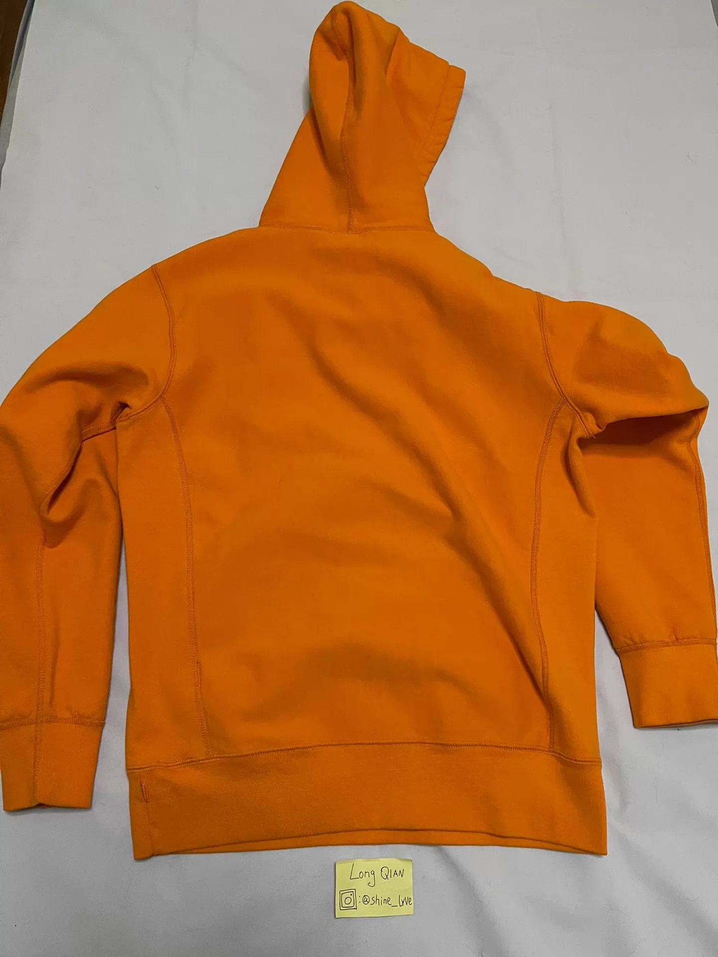 Supreme Supreme Hoodie Orange Logo Sleeve Patch L Near New Size US L / EU 52-54 / 3 - 2 Thumbnail