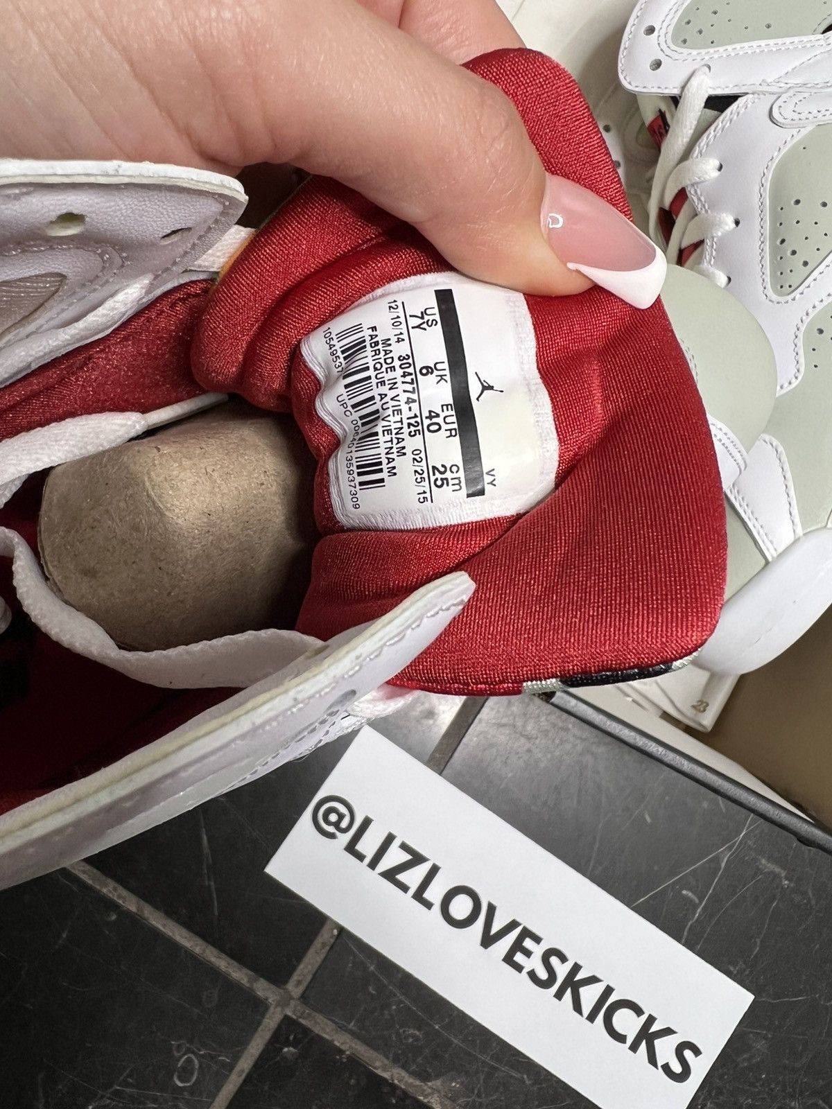 Jordan Brand Jordan Hare 7s (2015) DS GS 7Y! Size US 7 / EU 40 - 8 Thumbnail