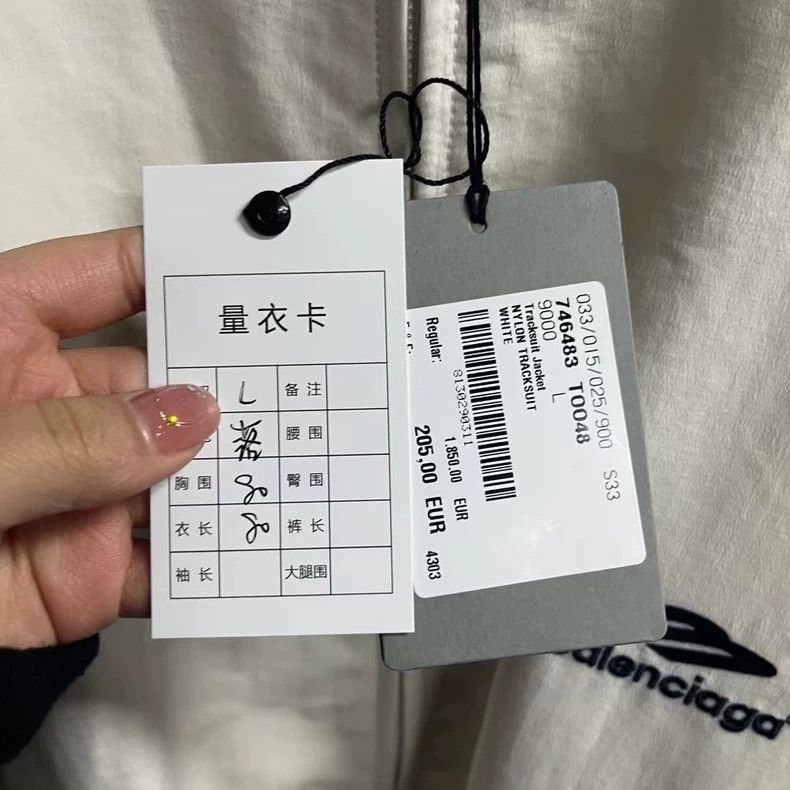 Balenciaga Balenciaga latest white logo letter print contrasting sun p Size US M / EU 48-50 / 2 - 2 Thumbnail