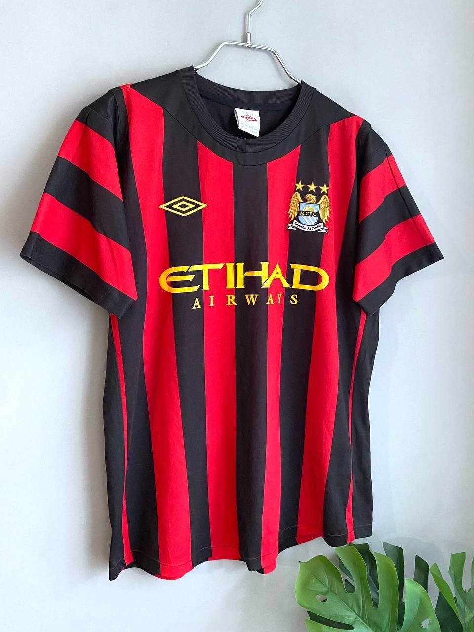 Umbro Manchester City 2011/2012 Away Football Soccer Jersey Size S Size US S / EU 44-46 / 1 - 2 Thumbnail