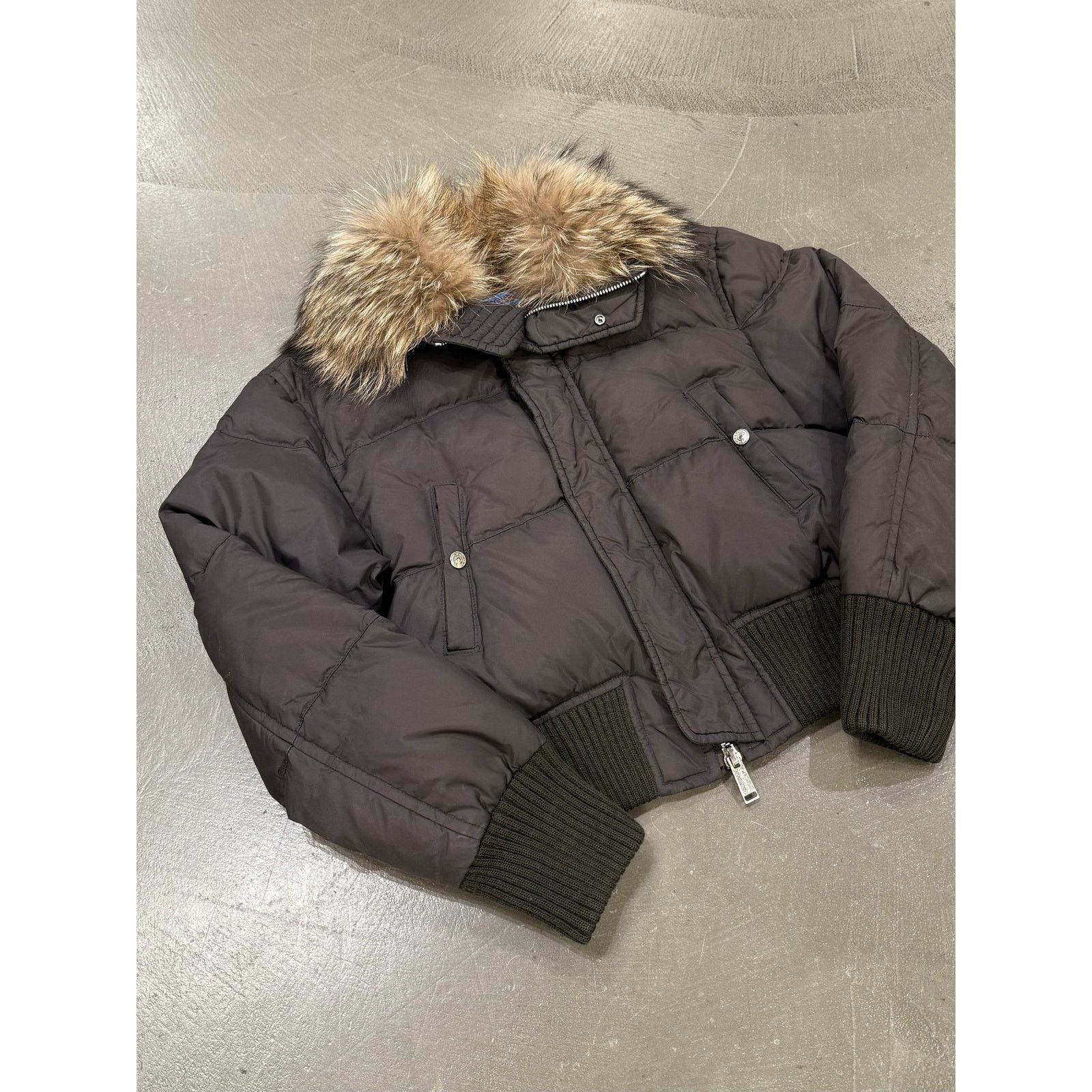 Dsquared2 2000s Dsquared2 cropped puffer jacket with murmanski fur Size L / US 10 / IT 46 - 4 Thumbnail
