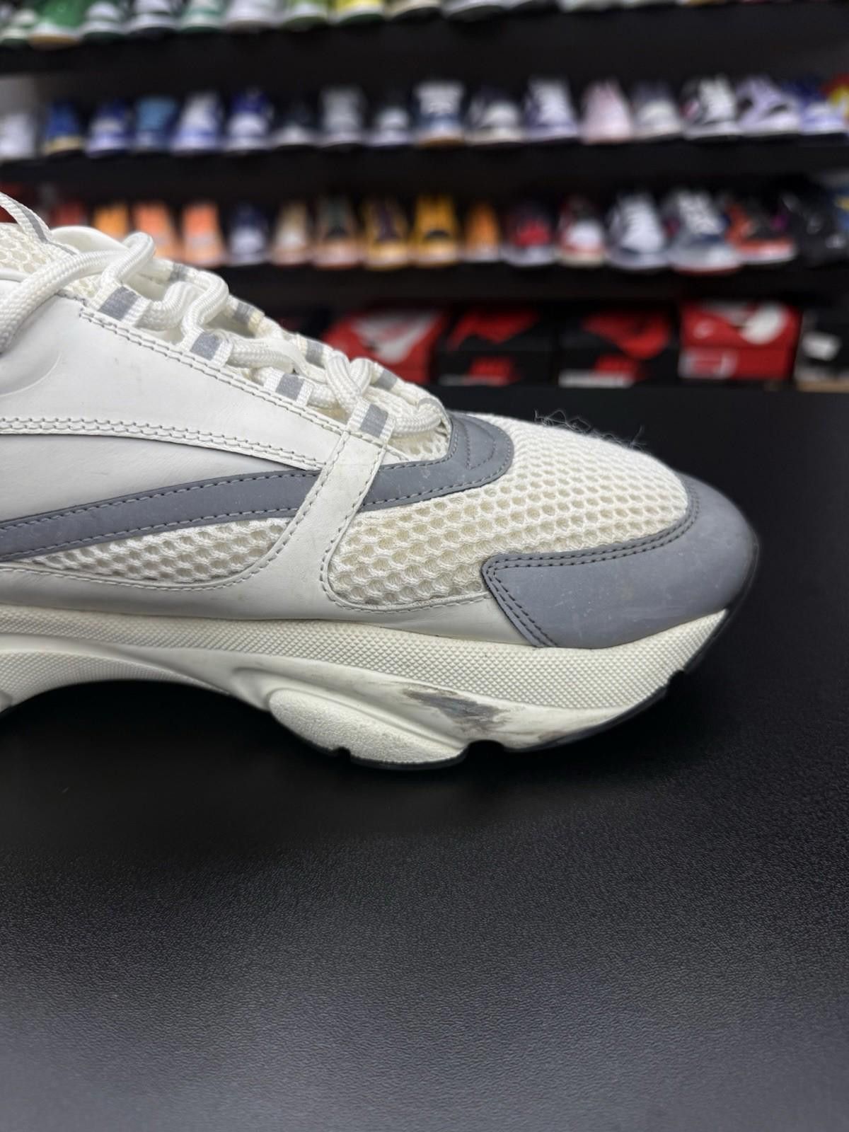 Dior Size 43EU/10US- Dior B22 White 100% Authentic $1300 Retail Size US 10 / EU 43 - 9 Thumbnail