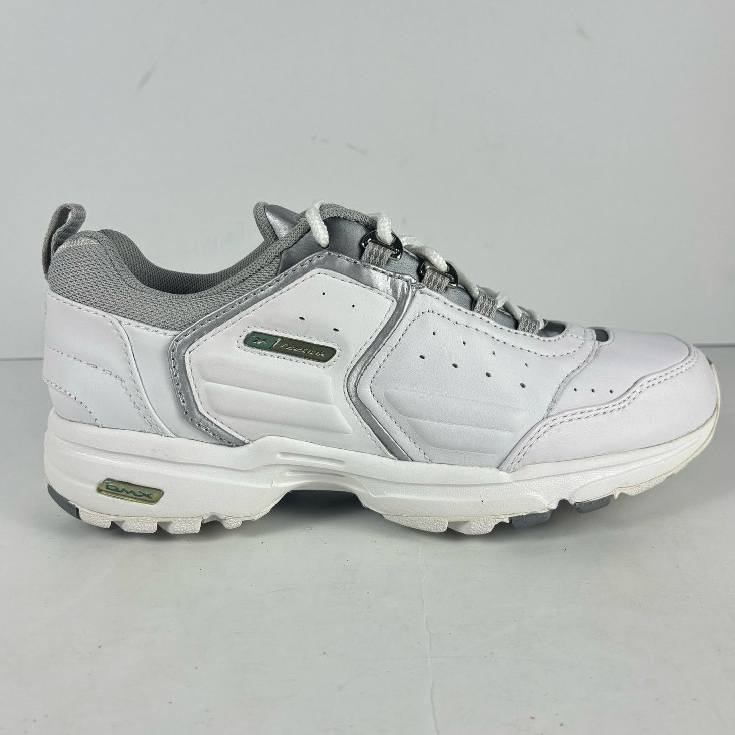 Reebok Rare VTG Reebok Roadthrill DMX walking Y2K shoes womens 8 Size US 8 / IT 38 - 1 Thumbnail