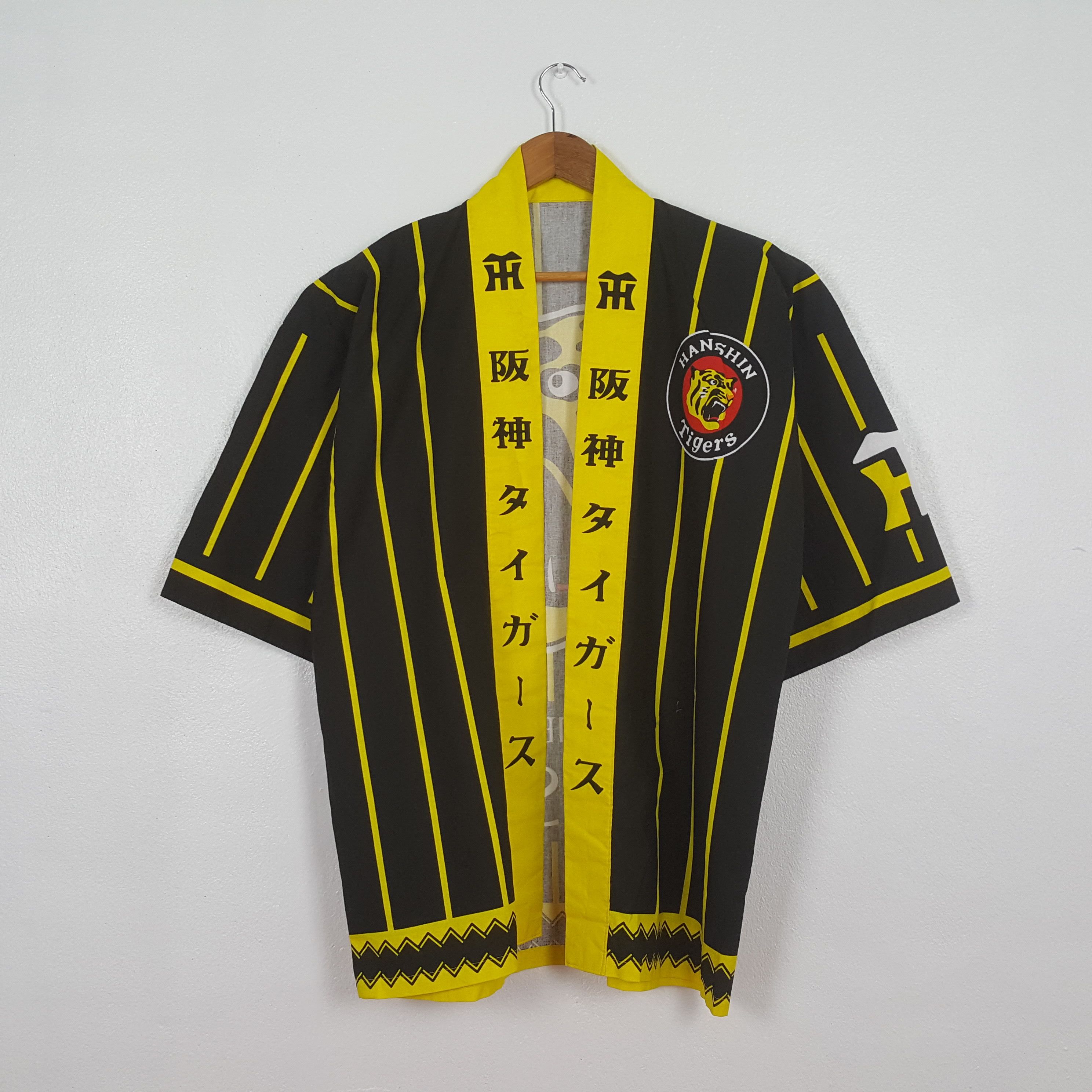Vintage Vintage Hanshin Tigers Japan Baseball Team Kimono C304N16 Size US XL / EU 56 / 4 - 3 Thumbnail