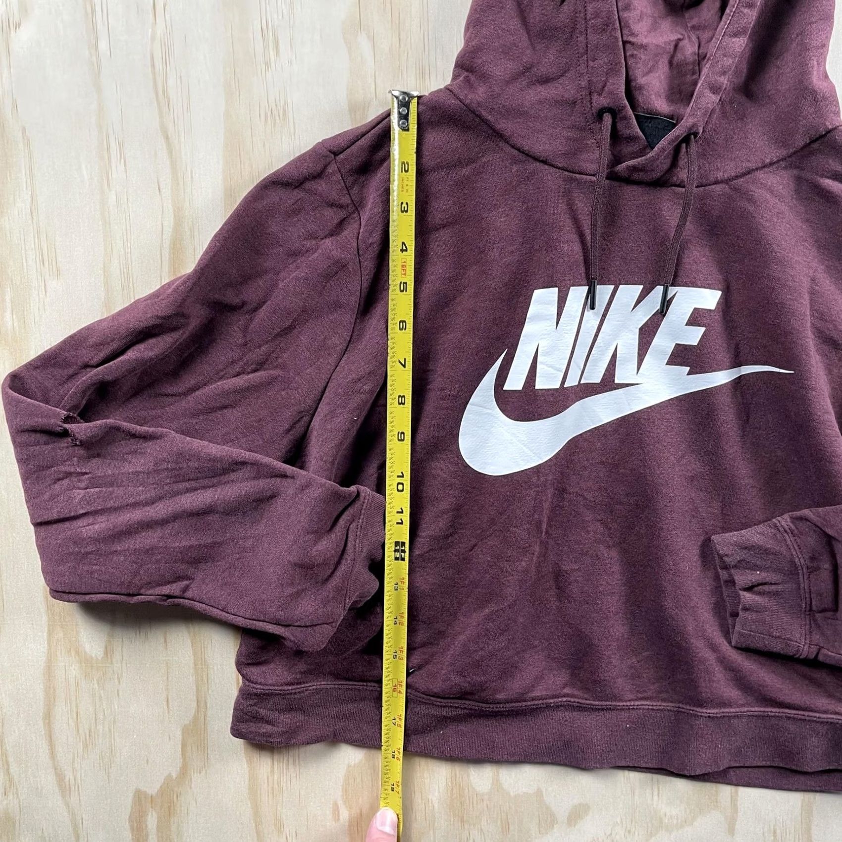 Nike Nike Womens Large Purple Cropped Pullover Sweatshirt Fleece Hoodie Swoosh Size L / US 10 / IT 46 - 3 Thumbnail
