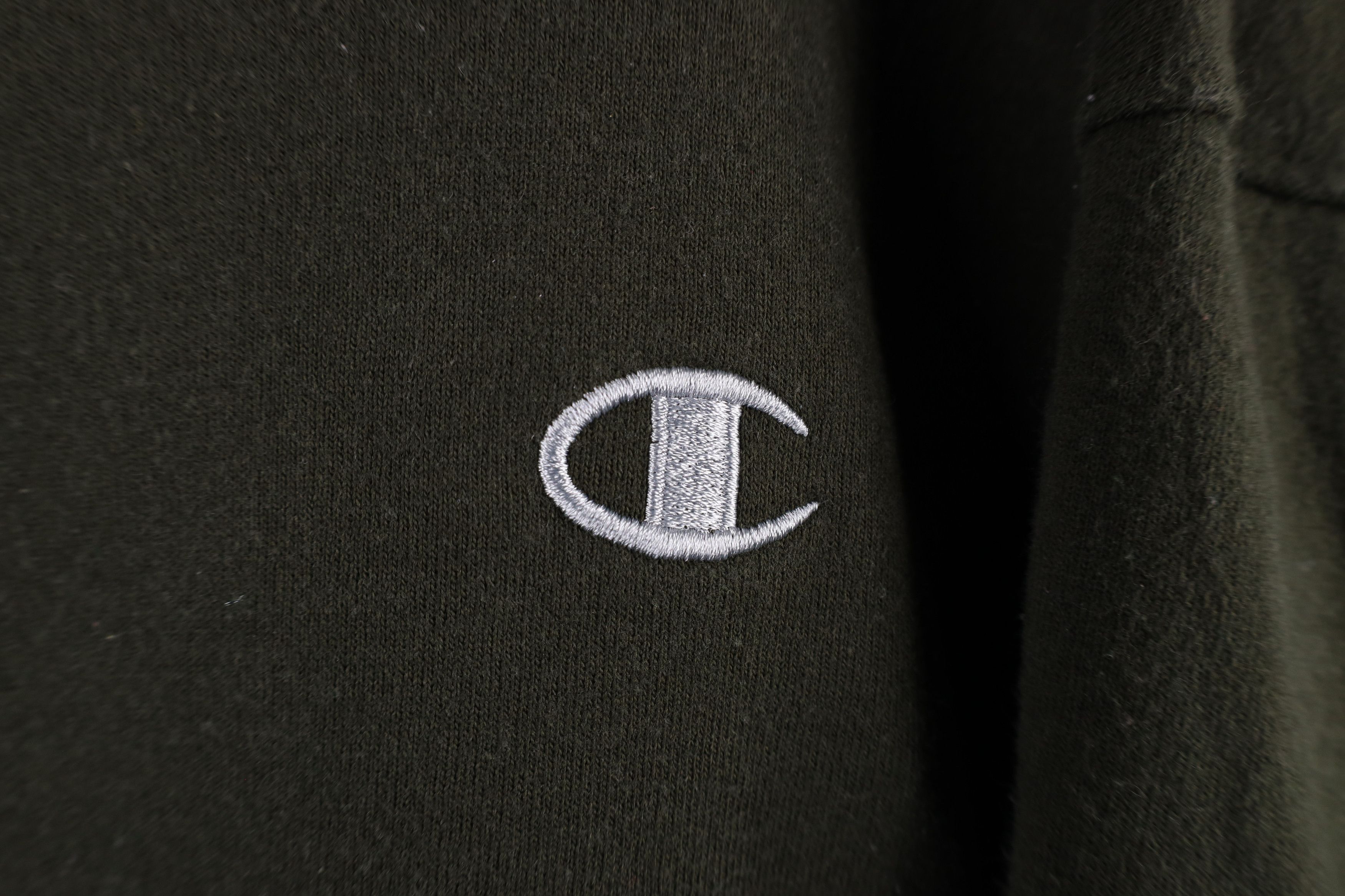 Champion × Vintage Vintage Champion Logo Crewneck Sweatshirt Hunter Green Size US XL / EU 56 / 4 - 4 Thumbnail