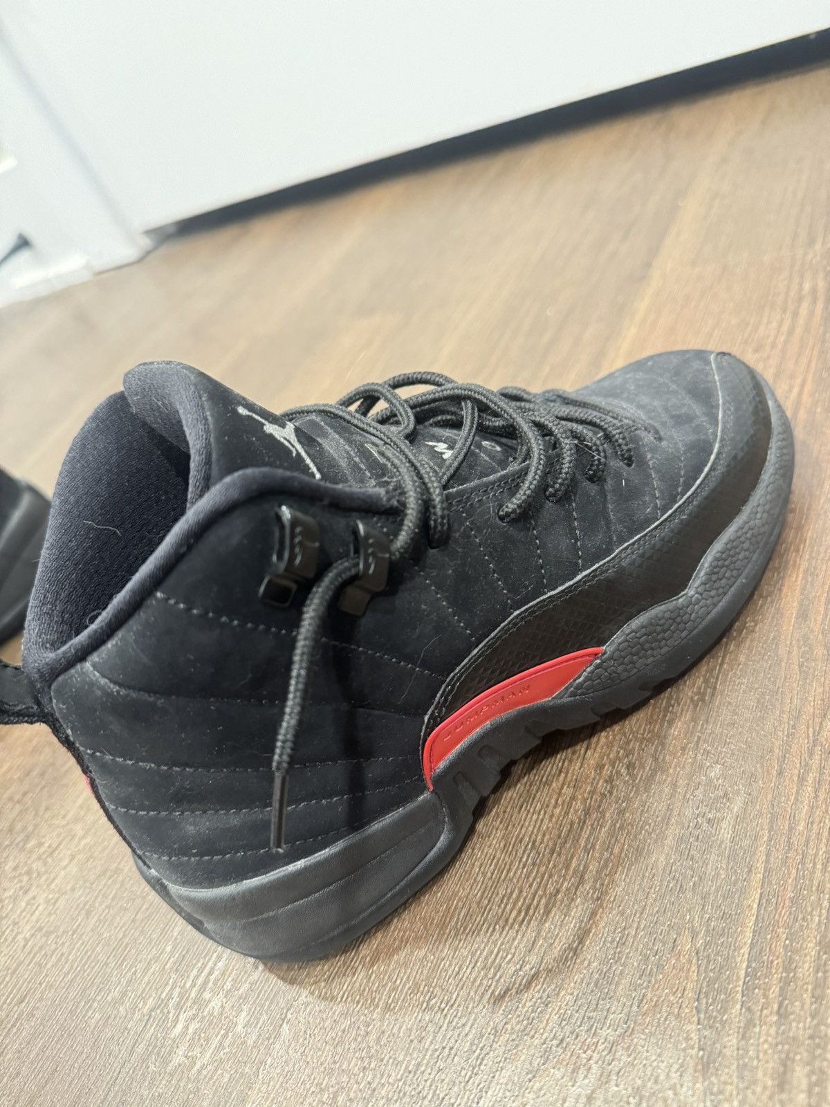 Jordan Brand Jordan 12 Retro Black Rush Pink Size US 5.5 / EU 38 - 9 Thumbnail
