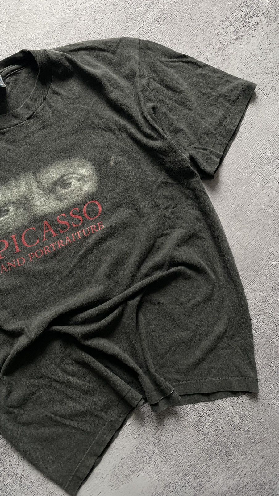 Hanes VINTAGE! Pablo Picasso And Portraiture 1996 Faded Art Moma Size US L / EU 52-54 / 3 - 3 Thumbnail