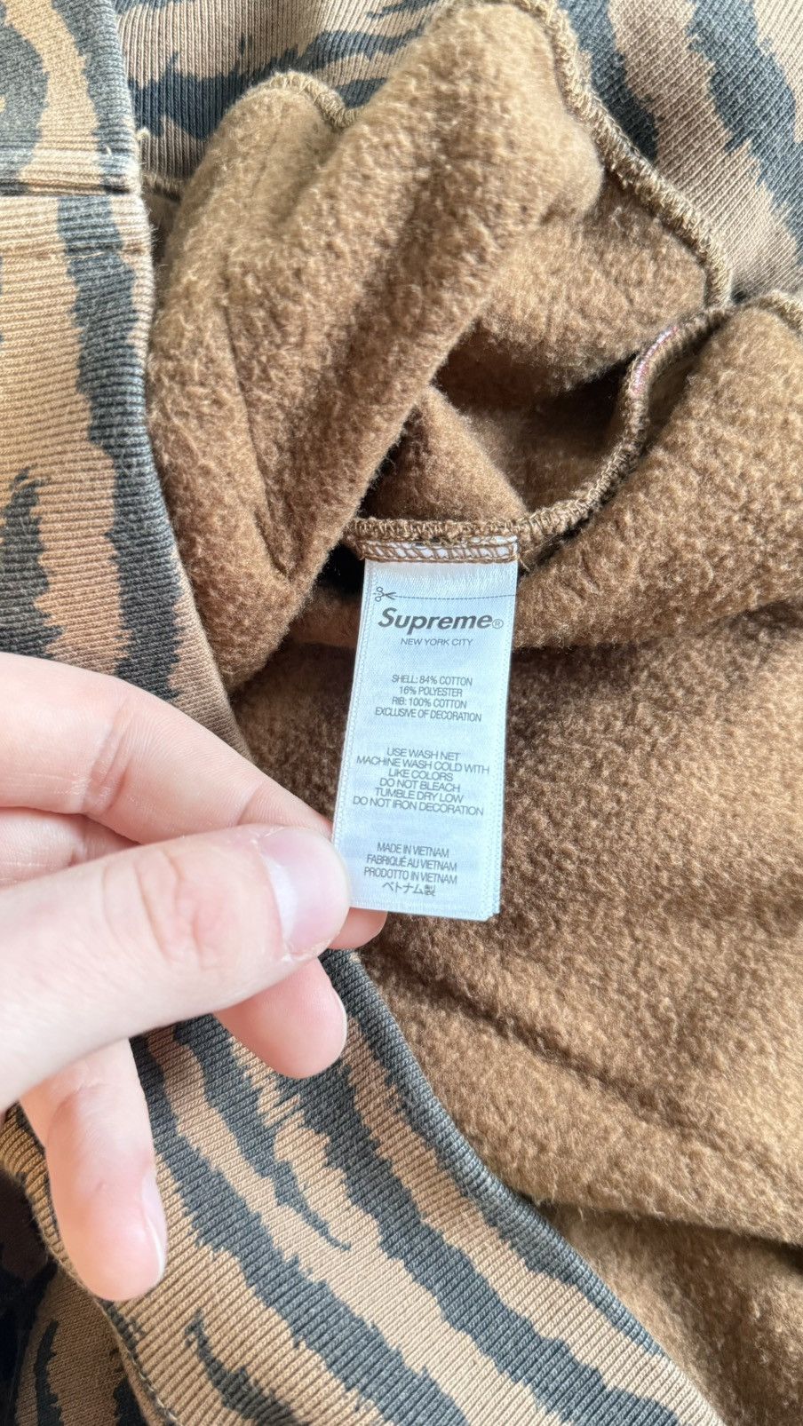 Supreme Supreme Tiger Small Box Zip Up Size US XL / EU 56 / 4 - 6 Thumbnail