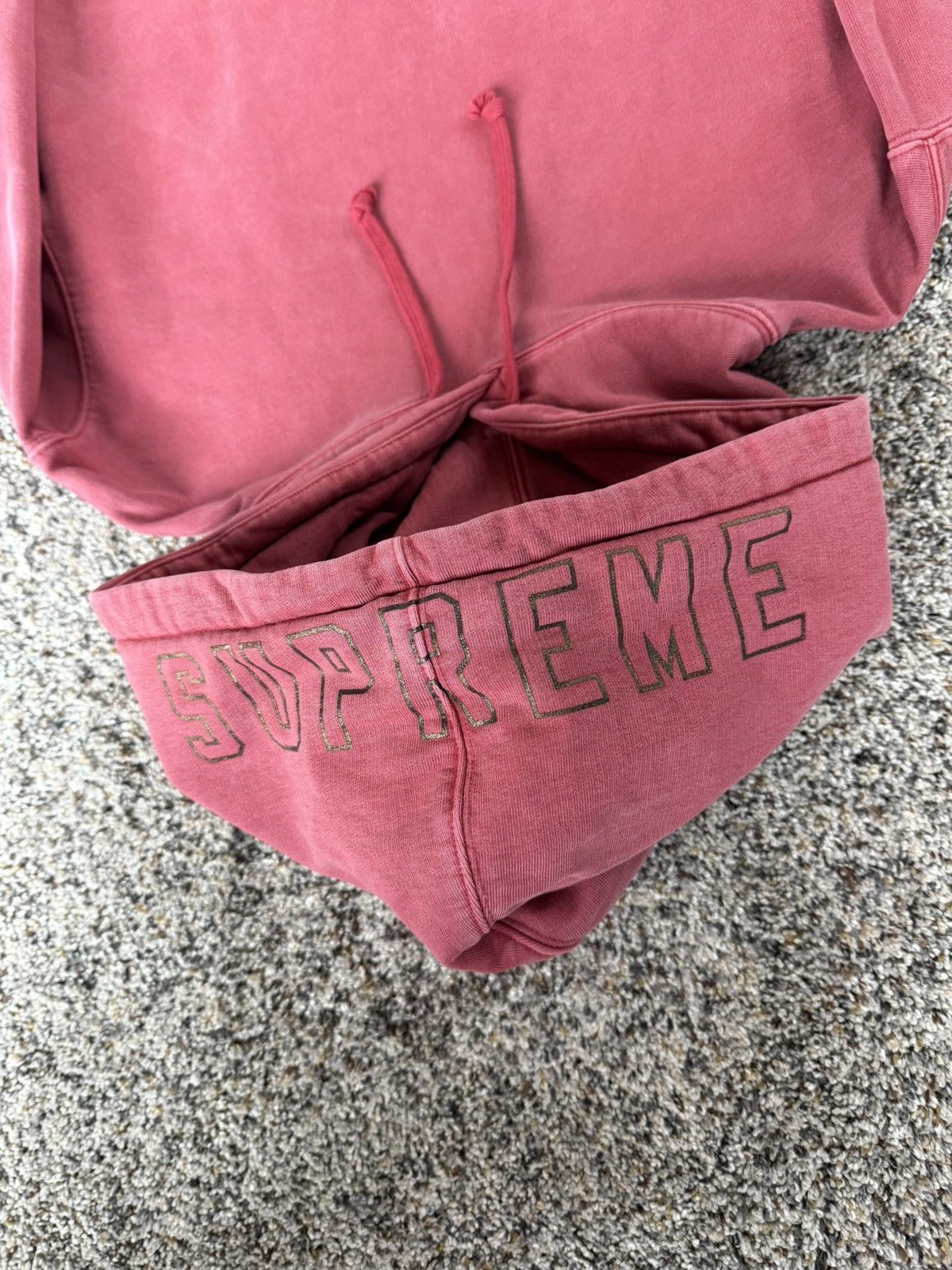 Supreme Supreme washed red hoodie spell out size XL Size US XL / EU 56 / 4 - 9 Thumbnail