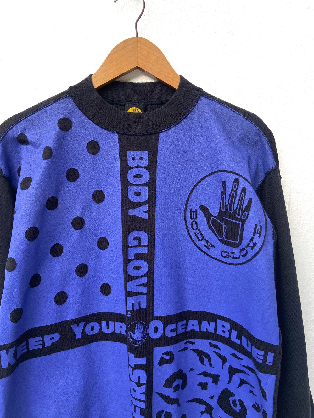 Body Glove 🔥 Vtg 80s Body Glove t shirt long sleeve surf design Size US L / EU 52-54 / 3 - 1 Thumbnail