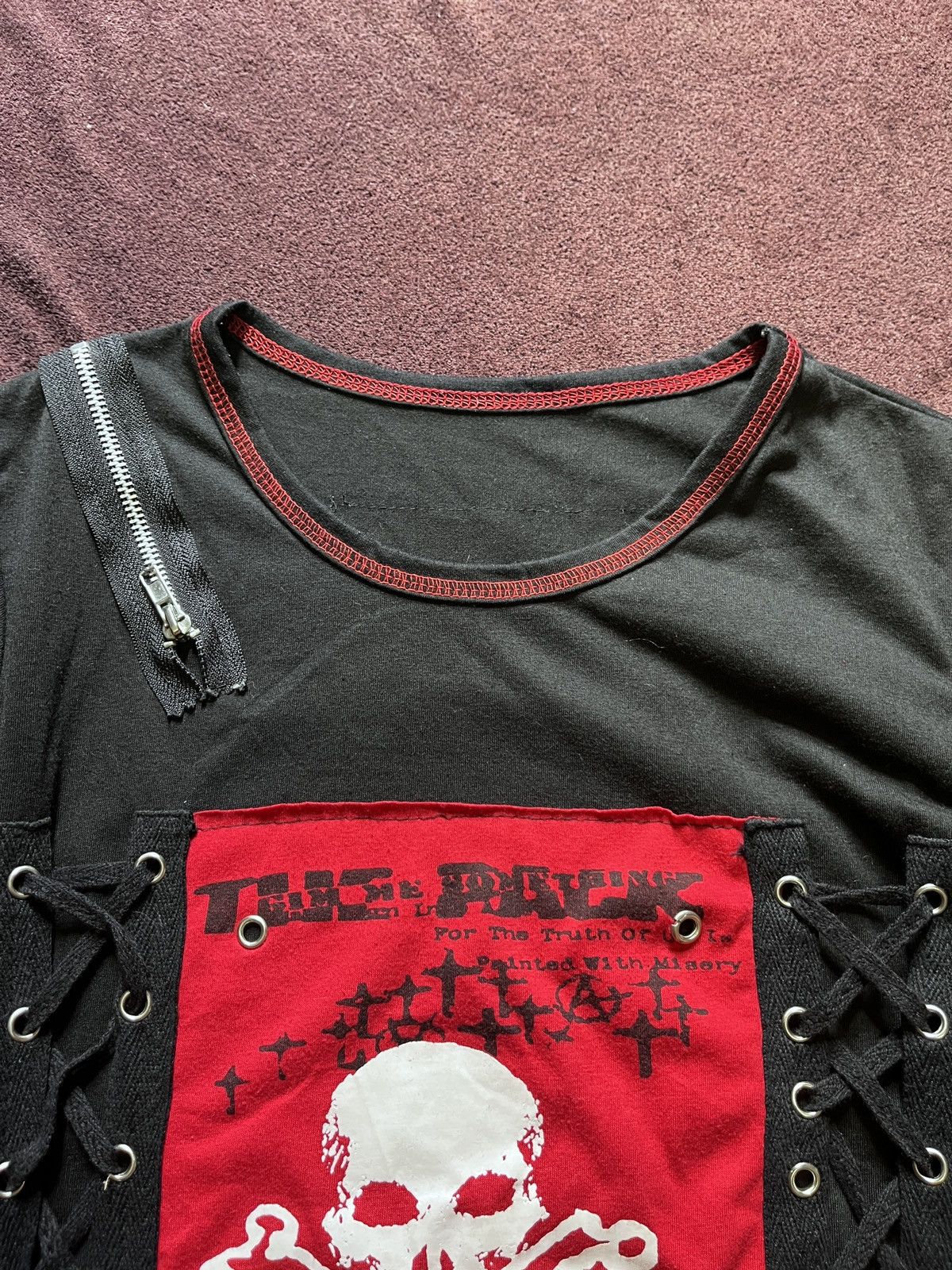 Japanese Brand Addicted Goth Skulls Size US M / EU 48-50 / 2 - 7 Thumbnail