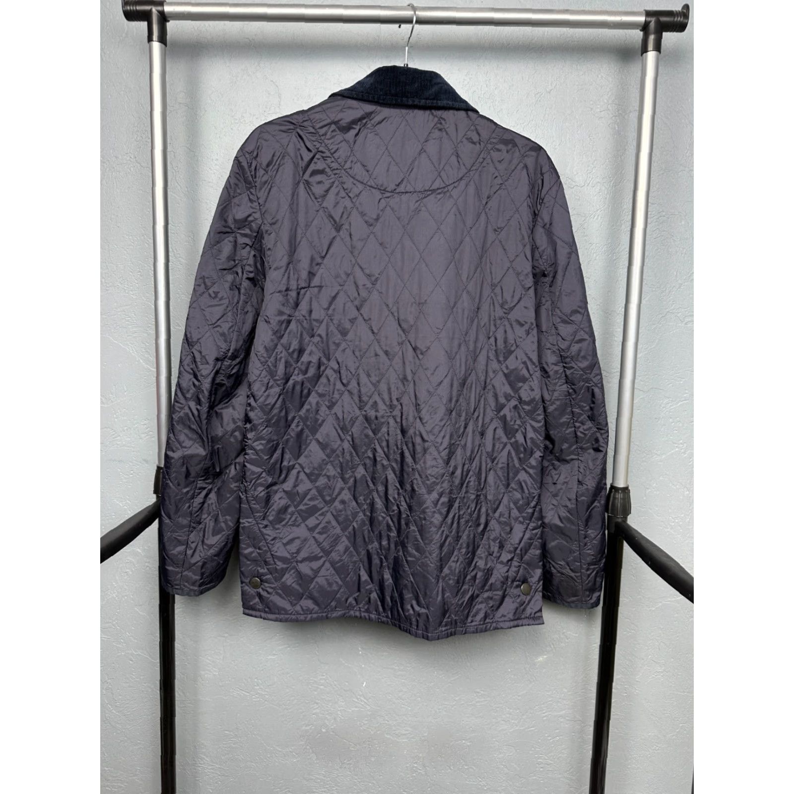 Barbour Barbour Mens Lightweight Liddesdale Quilted Jacket S Barbour Liddesdale Quilted Jacket Mens XS-XL? Size US S / EU 44-46 / 1 - 7 Thumbnail
