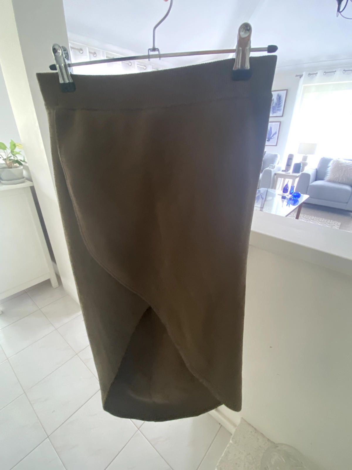 Designer Camilla and Marc Midi brown skirt size small Size 28" / US 6 / IT 42 - 1 Thumbnail