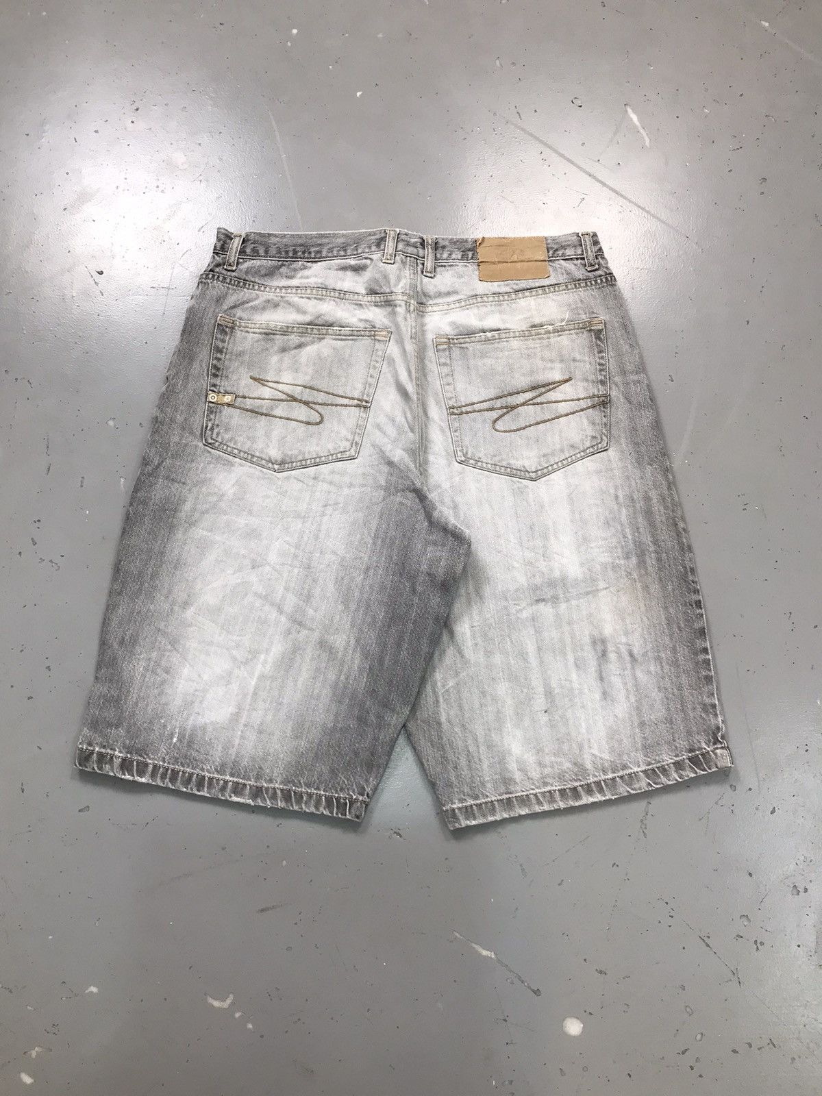 Southpole × Vintage Vintage Southpole skater denim jort Size US 38 / EU 54 - 2 Thumbnail