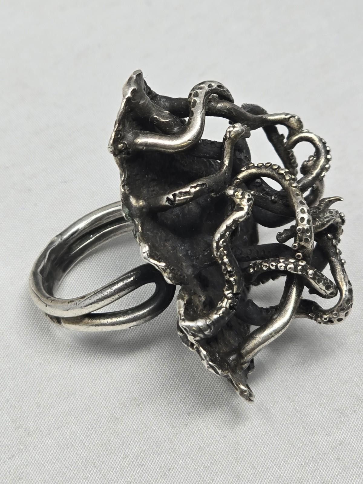 The Unbranded Brand Artisan Sterling Silver Tentacle Statement Ring 7.5 Cthulhu Size ONE SIZE - 1 Thumbnail