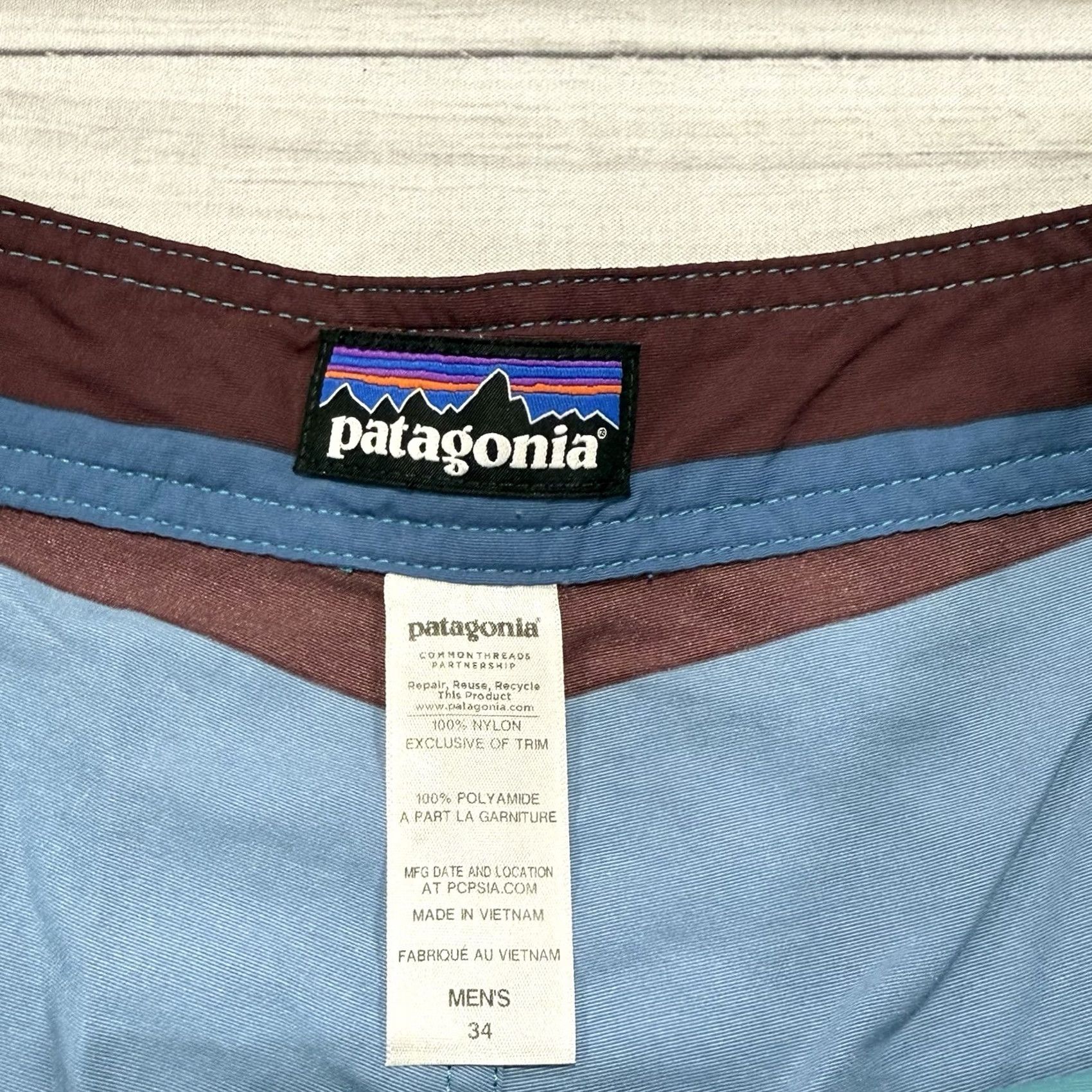 Patagonia Patagonia Board Shorts Mens 34 Blue Striped Swim Trunks Bathing Suit 10" Board Shorts 34 Blue Mens Shorts Beach Swim Surf Vacation Size US 34 / EU 50 - 6 Thumbnail