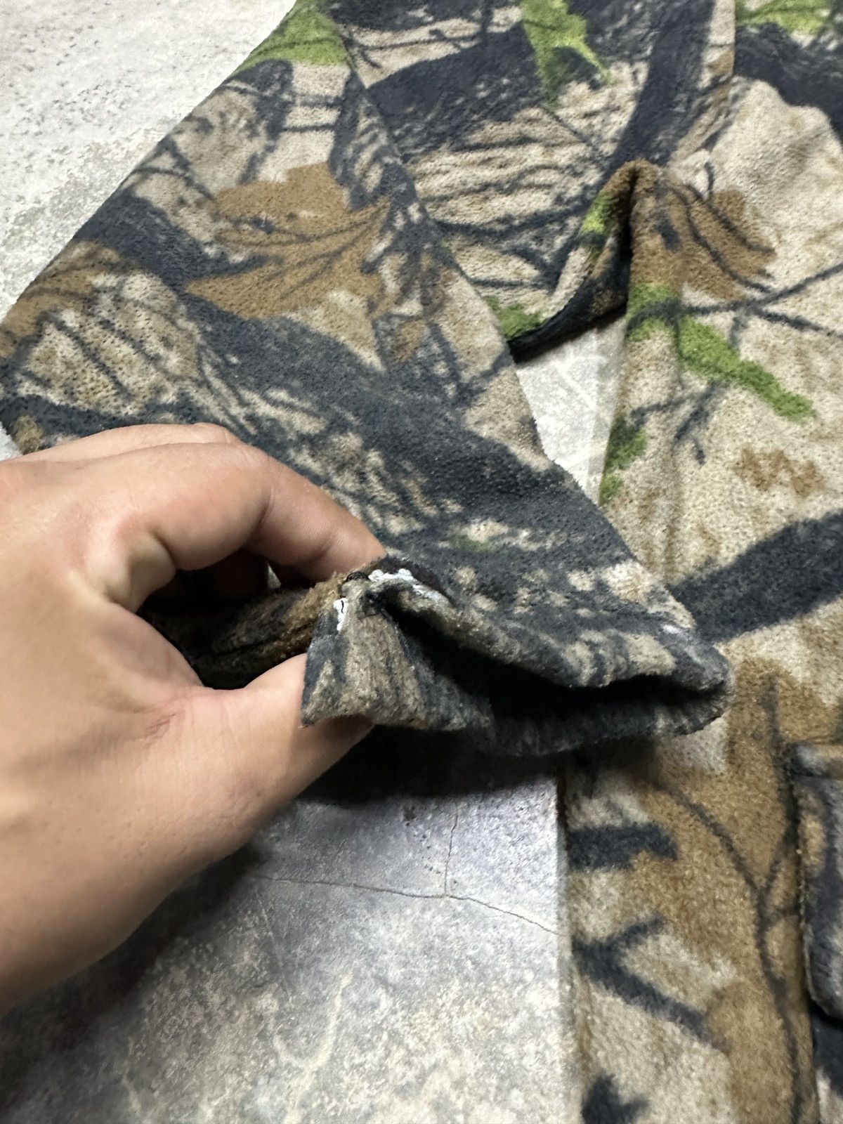 Realtree × Vintage Vintage Xon Swiss camouflage distressed hoodie Size US XL / EU 56 / 4 - 11 Thumbnail