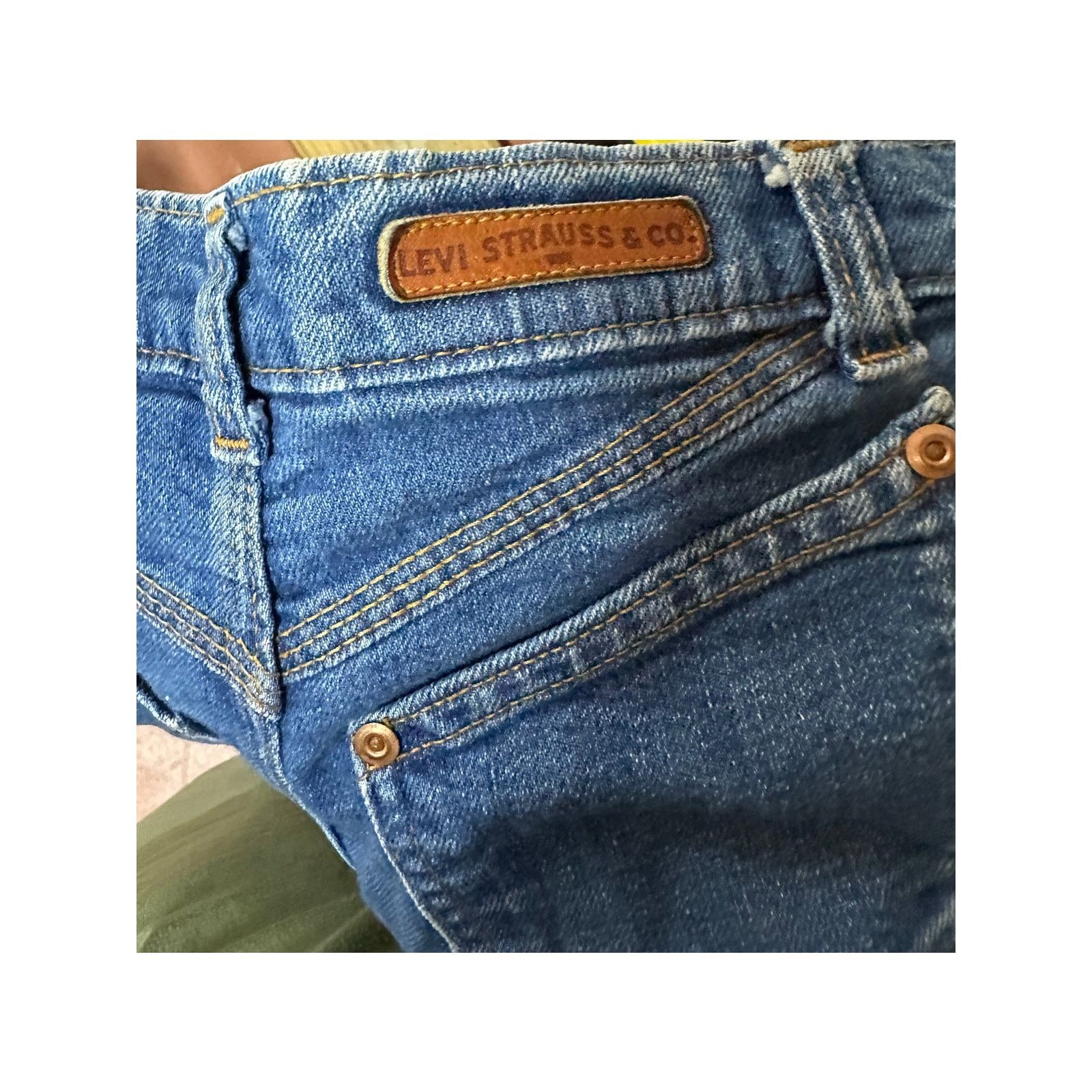 Levi's Vintage Levi's Highest Waisted Snap Button jean see measurem Size 26" / US 2 / IT 38 - 2 Thumbnail