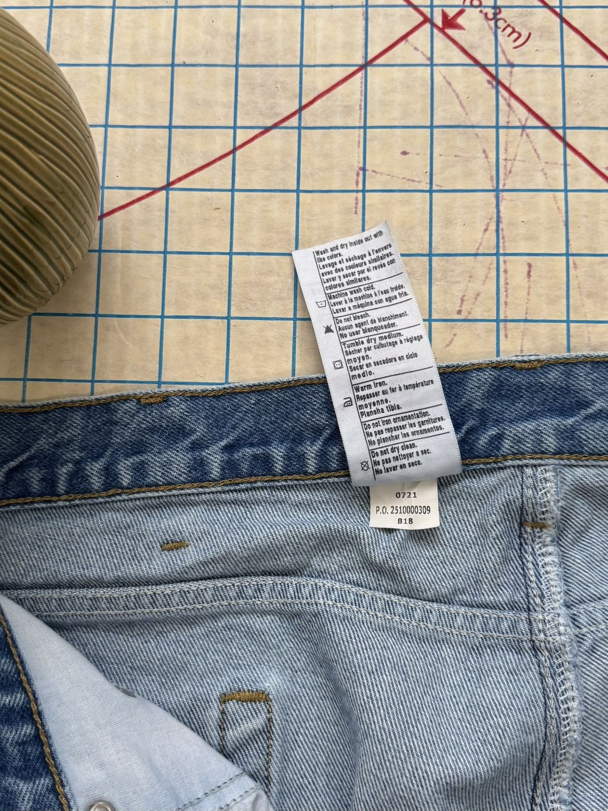Carhartt Carhartt Light Wash Denim Mens Size 40x30 Workwear Pants Size US 40 / EU 56 - 10 Thumbnail