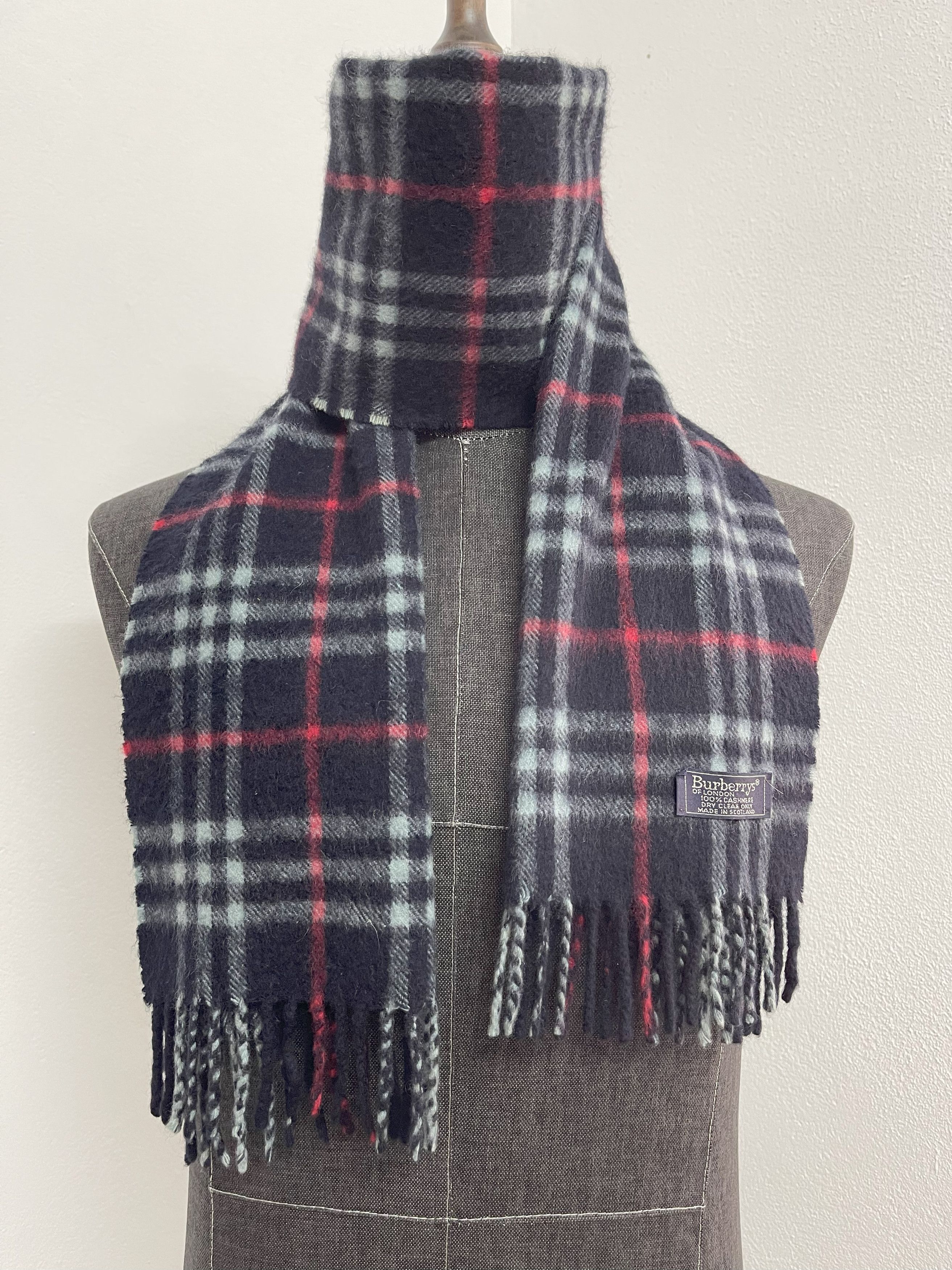 Burberry Vintage Burberry Scarf / Muffler - 6085 Size ONE SIZE - 2 Thumbnail