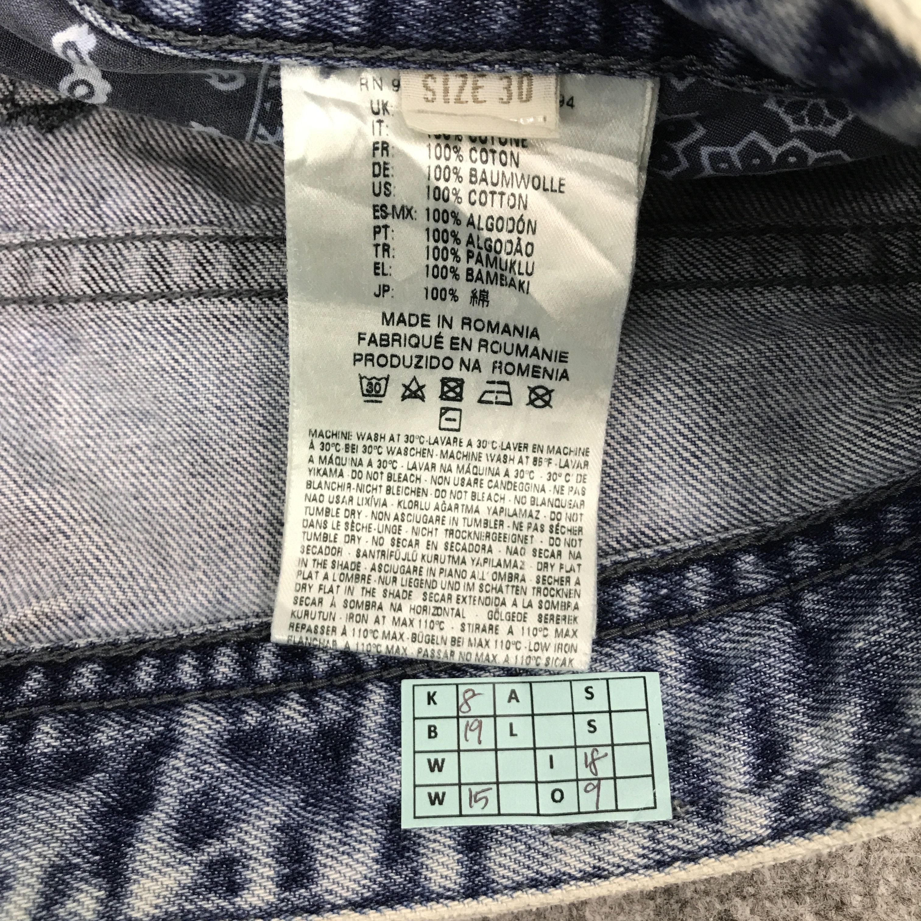 Diesel DIESEL INDUSTRY GUARANTEED DENIM JEANS SHORTS Size US 30 / EU 46 - 13 Thumbnail