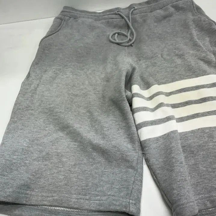 Thom Browne Thom Browne Classic Four Stripe Sweatpants. Size US 30 / EU 46 - 4 Thumbnail