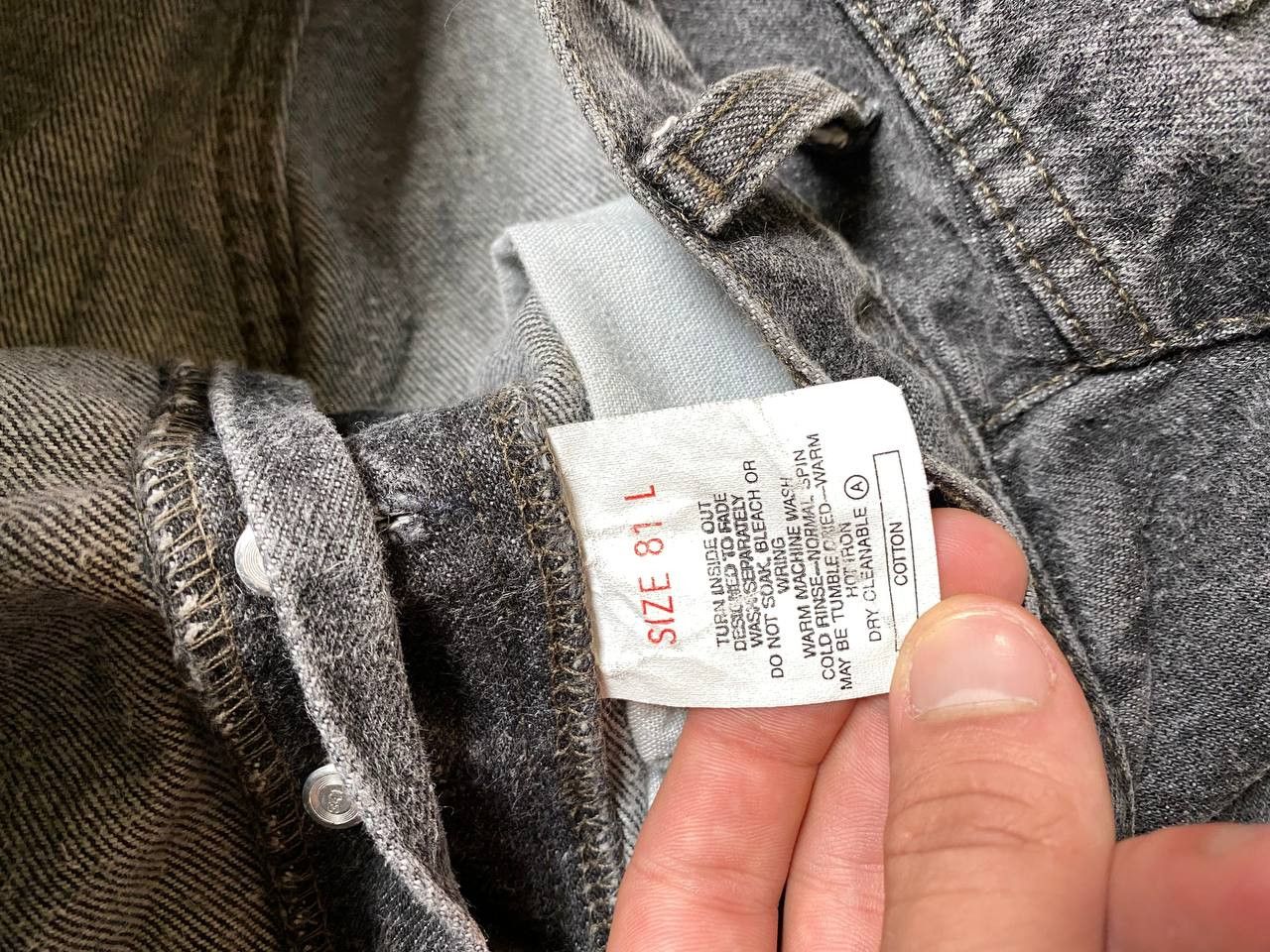 Levi's × Vintage Vintage Levis 501 Light Wash Denim Jeans High-Waisted Size 30" / US 8 / IT 44 - 3 Thumbnail