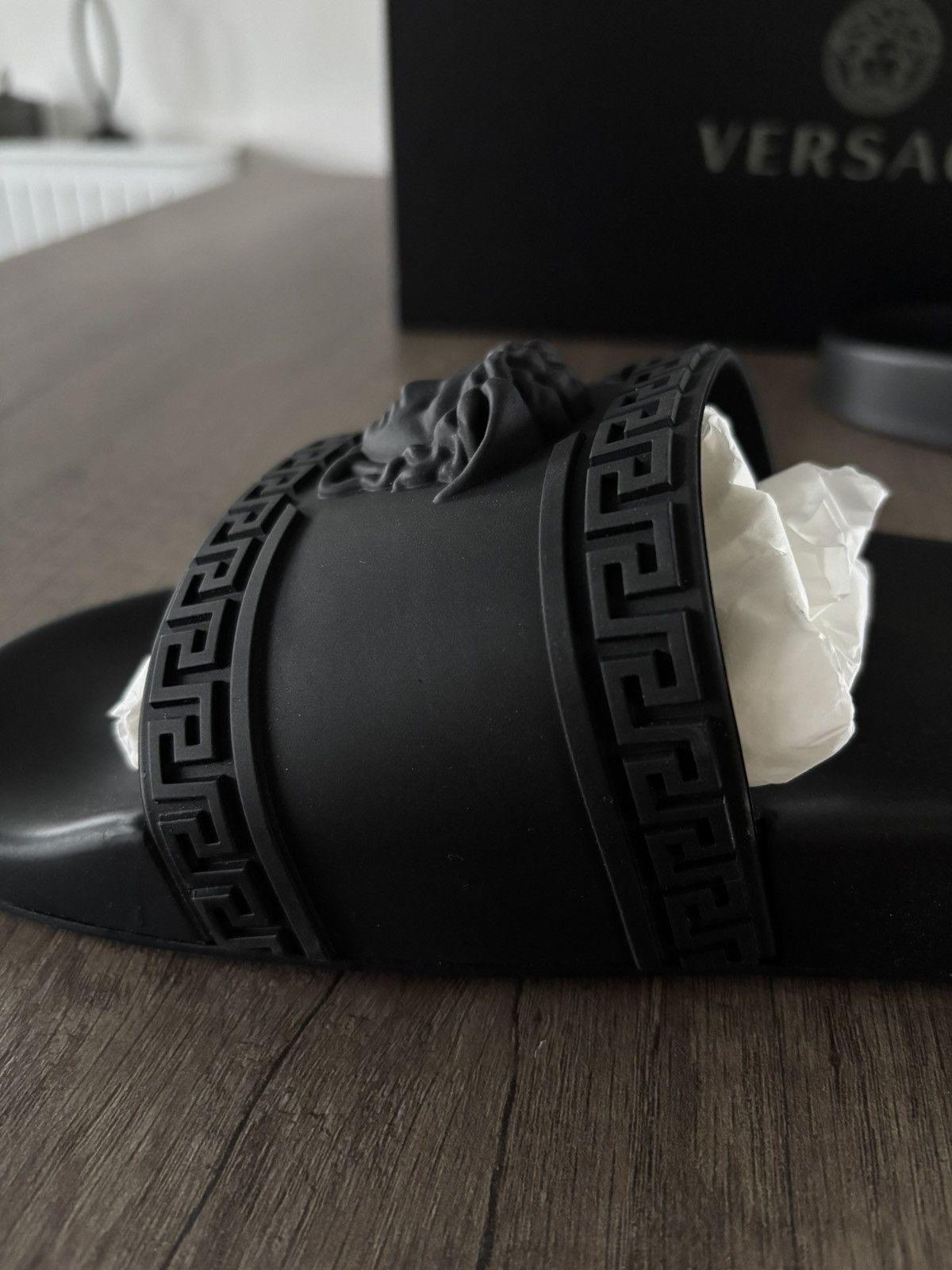Versace Versace Palazzo Medusa Pool Slides Black Size 44 Authentic Size US 10 / EU 43 - 14 Thumbnail