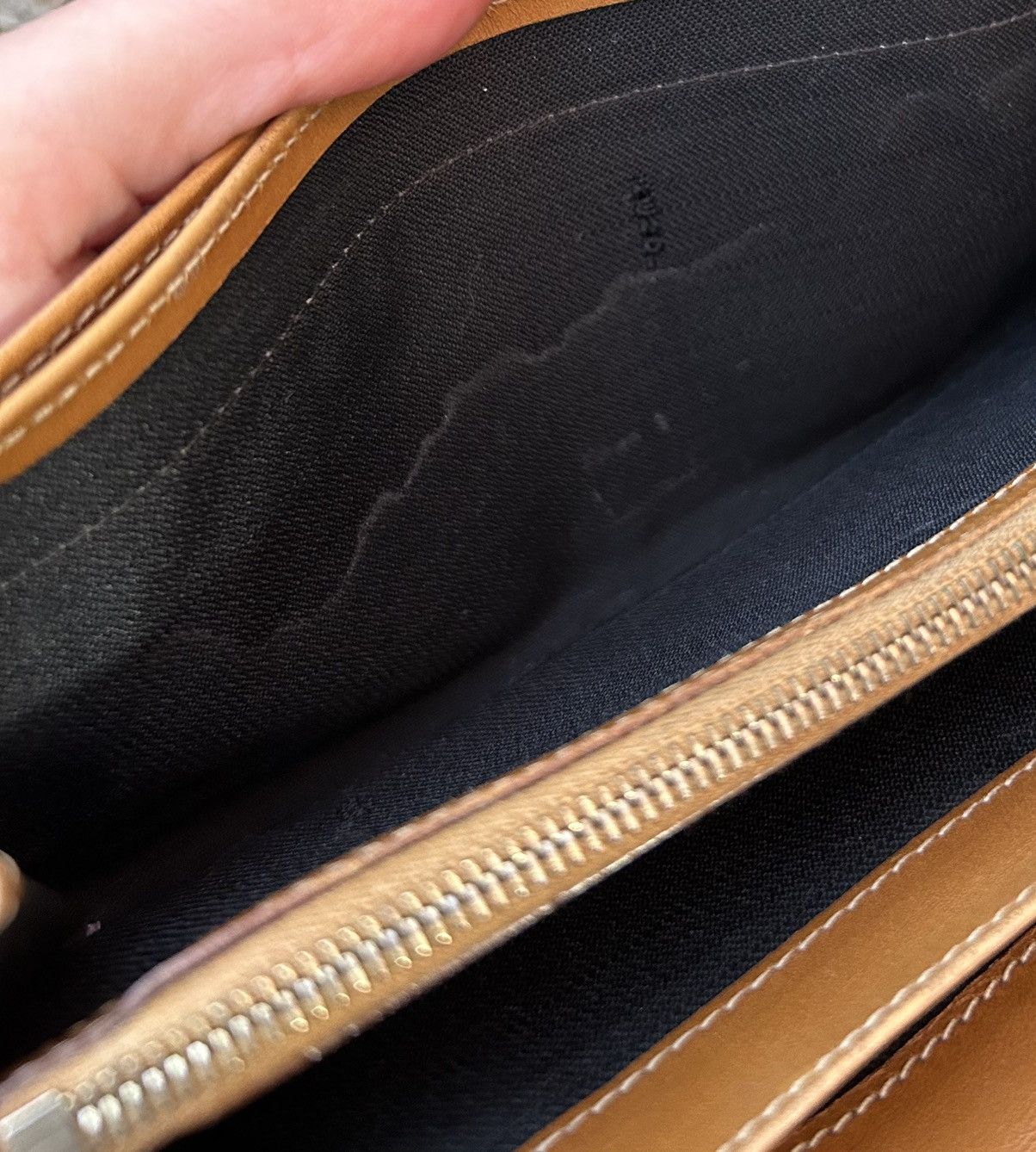 Fendi × Vintage Vintage Fendi Pequin Leather Long Wallet Made In Italy Size ONE SIZE - 11 Thumbnail