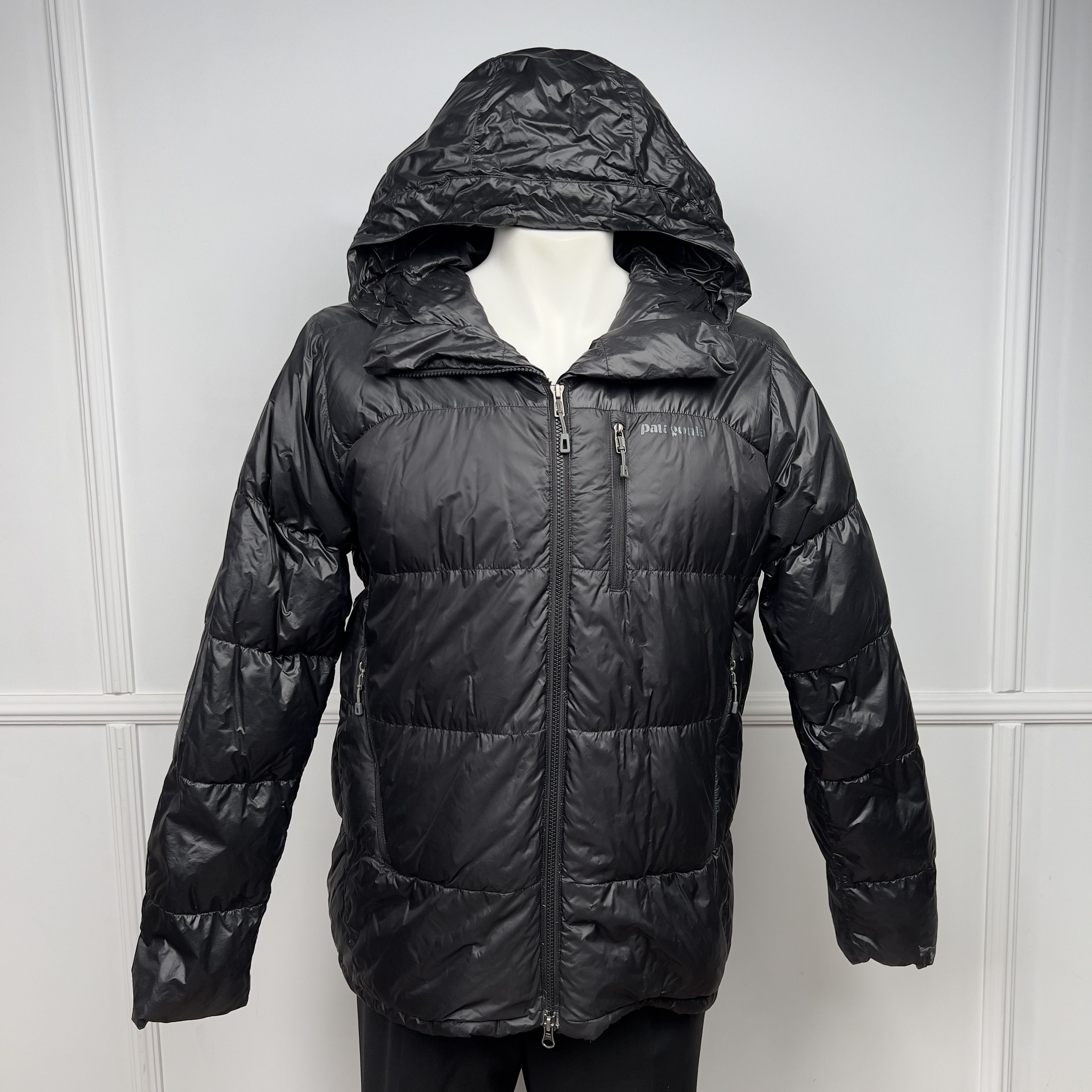 Patagonia Patagonia Men's Fitz Roy Down Hoody Puffer Parka Jacket Size US M / EU 48-50 / 2 - 1 Thumbnail