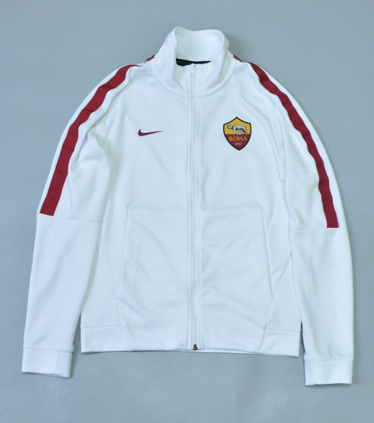 Nike Vintage Nike AS Roma soccer track jacket Size US S / EU 44-46 / 1 - 1 Thumbnail