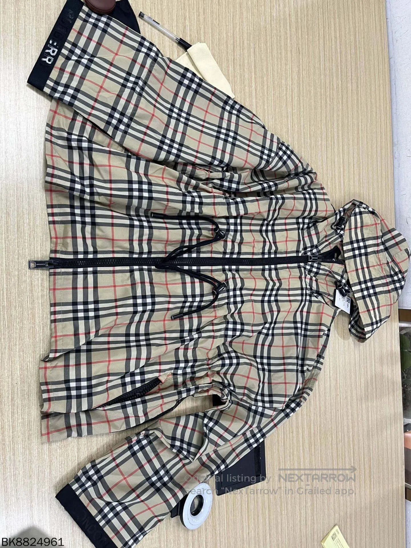 Burberry burberry classic check hooded jacket. Size US S / EU 44-46 / 1 - 4 Thumbnail