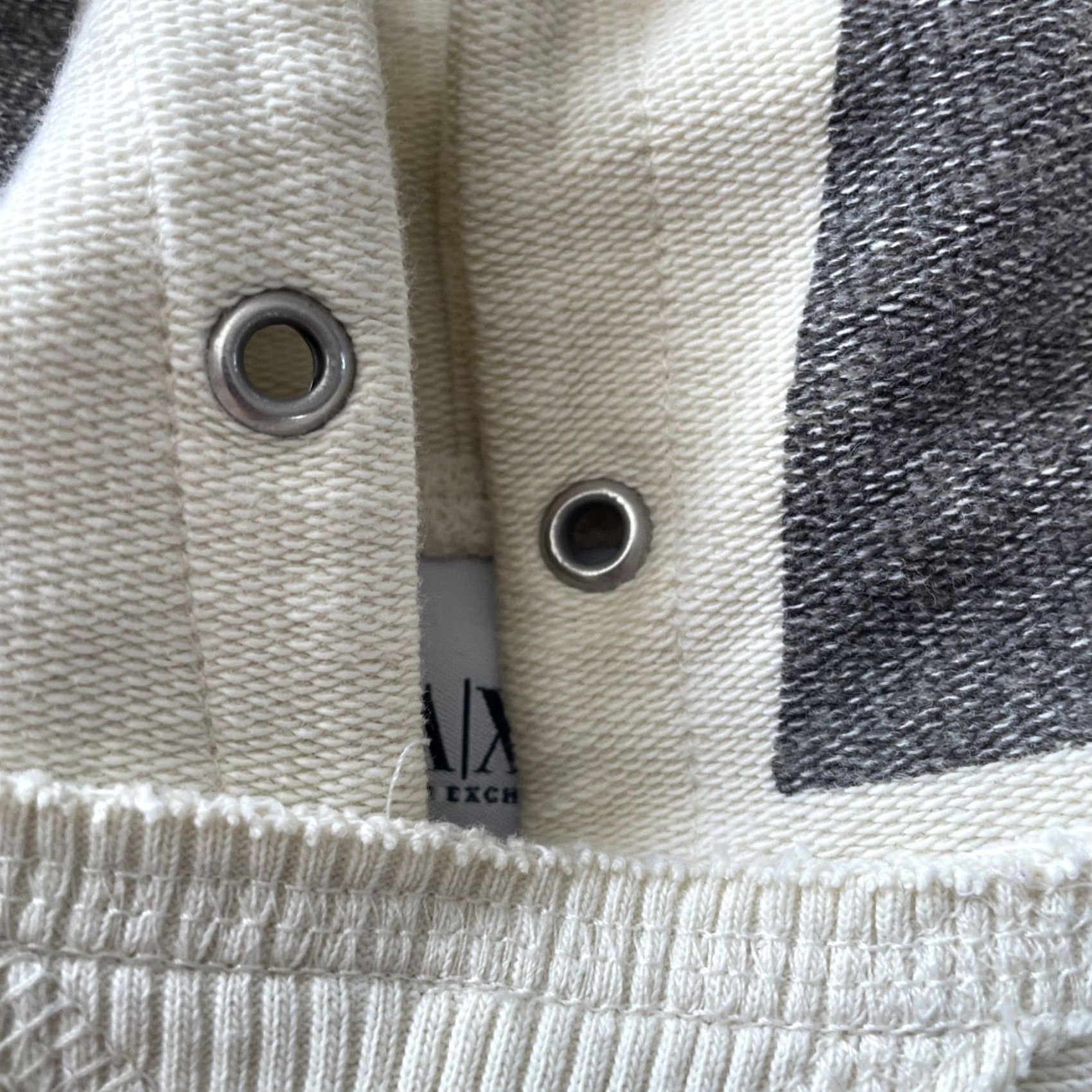 Armani Exchange VINTAGE Armani Exchange Hoodie Mens M Cream Ivory Short Sleeve A/X Grunge 00s City Hip Hop Y2K Pullover Hooded Logo Regular Fit Knit Cotton Size US M / EU 48-50 / 2 - 4 Thumbnail