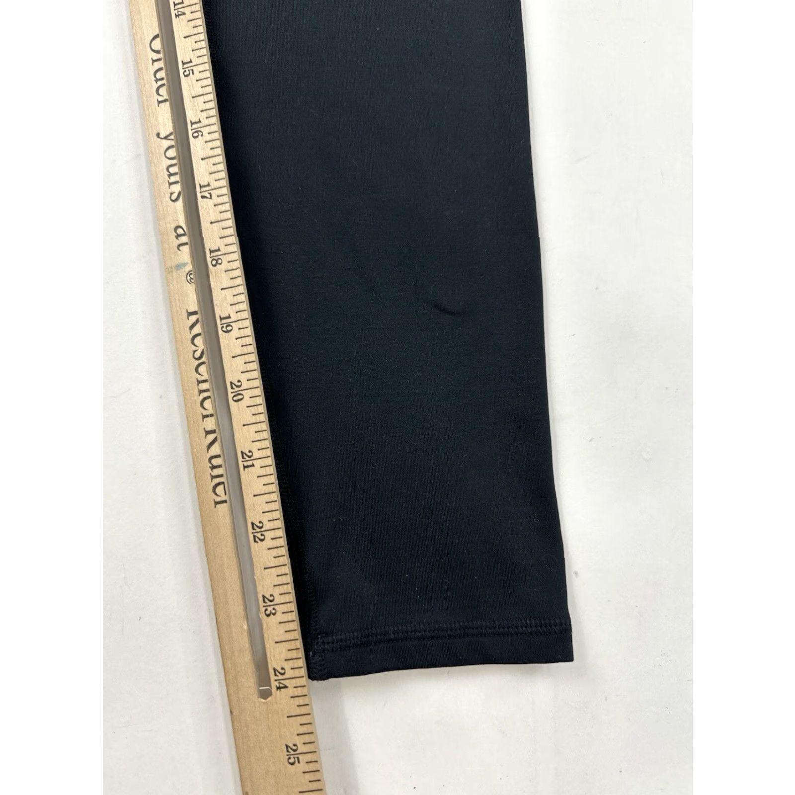 Under Armour Under Armour Leggings Womens M Medium Black Grey Cropped Compression Athletic Fit Size 32" / US 10 / IT 46 - 5 Thumbnail